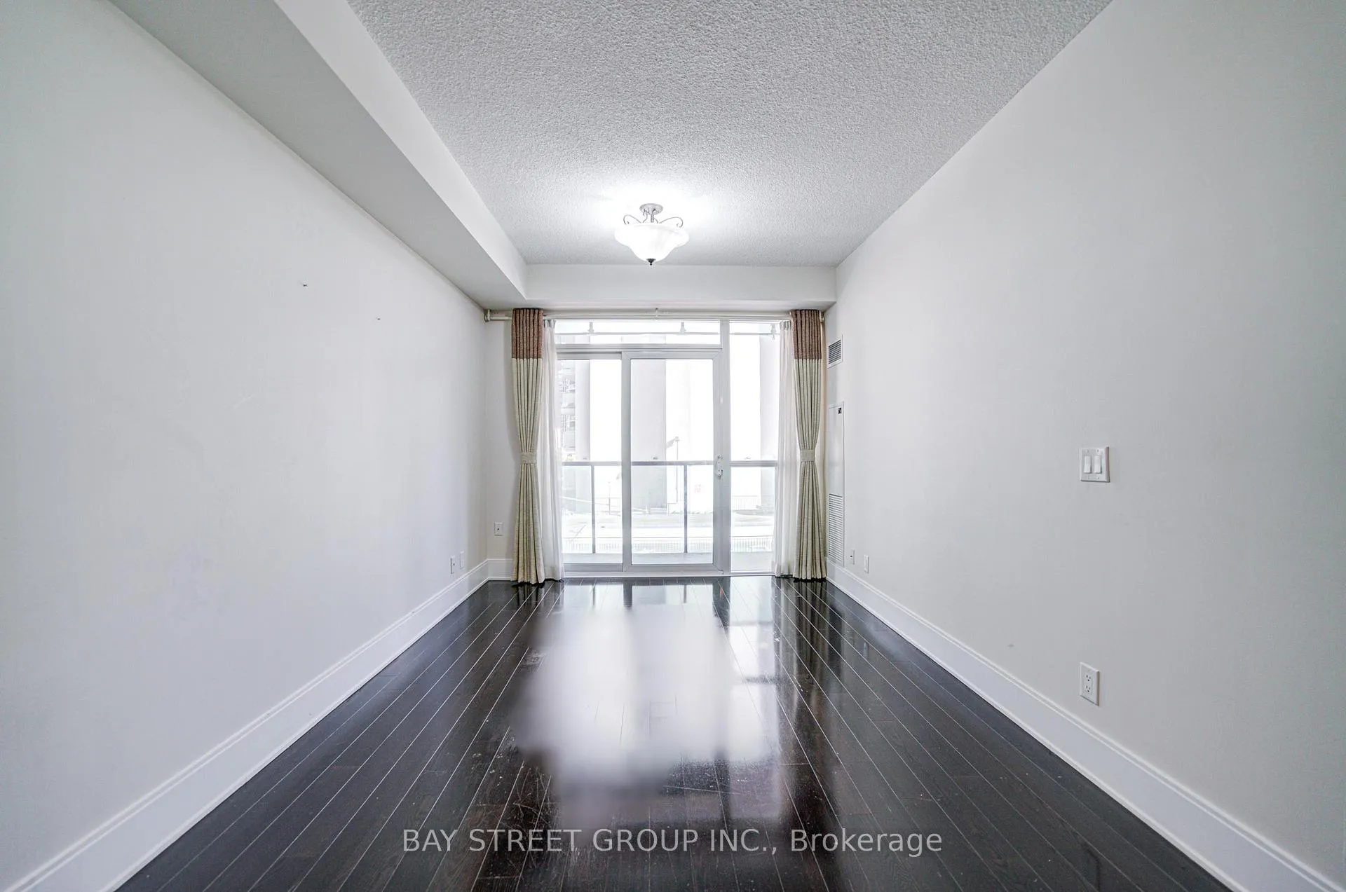 Photo 24 of Unit 212, 70 Roehampton Avenue, Toronto, Mount Pleasant West — HOMEH