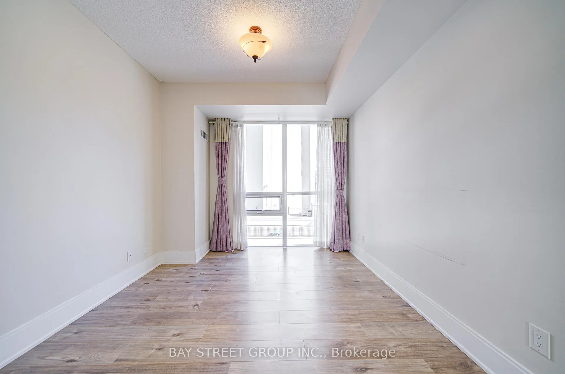 Photo 30 of Unit 212, 70 Roehampton Avenue, Toronto, Mount Pleasant West — HOMEH