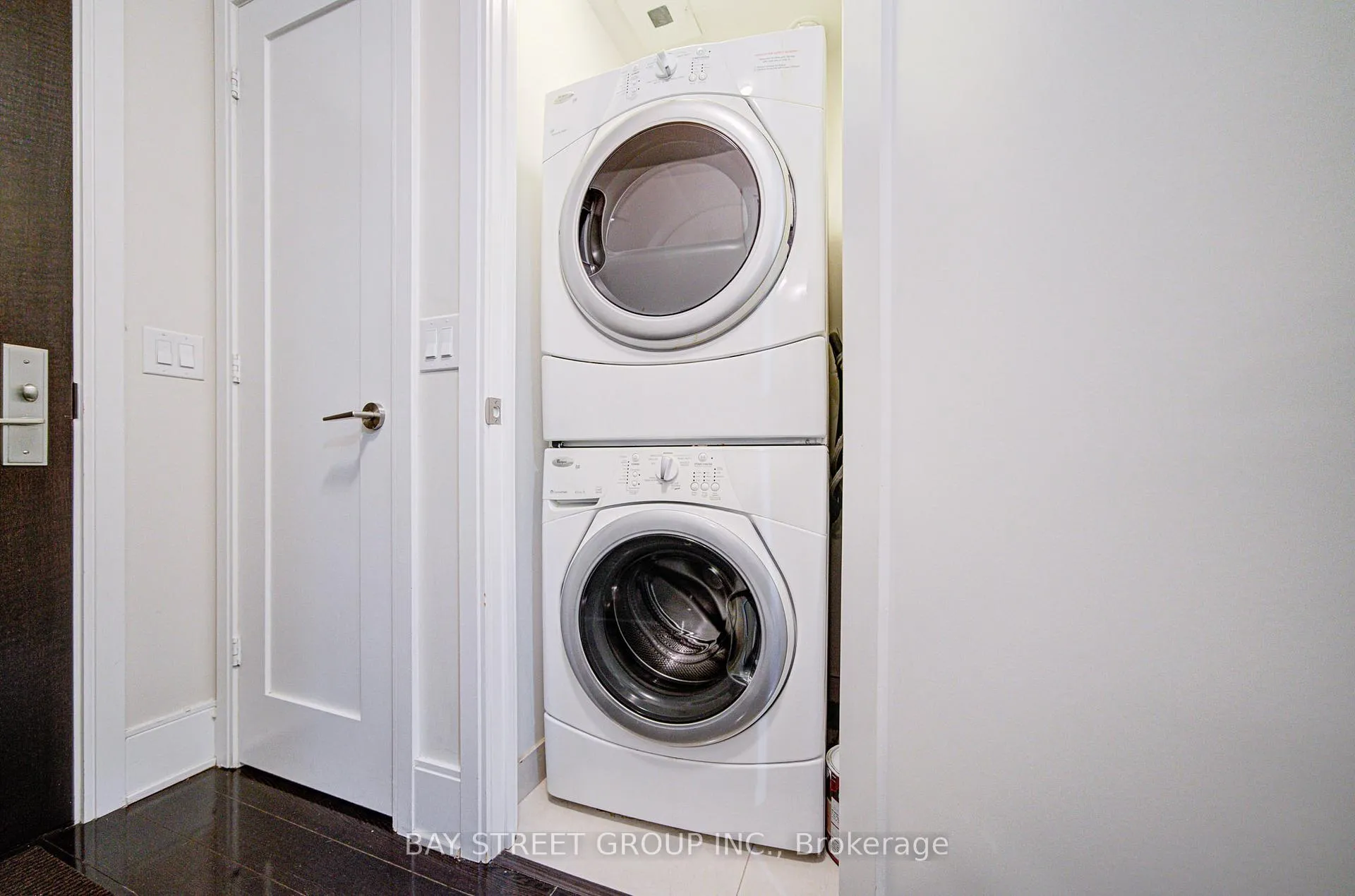 Photo 34 of Unit 212, 70 Roehampton Avenue, Toronto, Mount Pleasant West — HOMEH