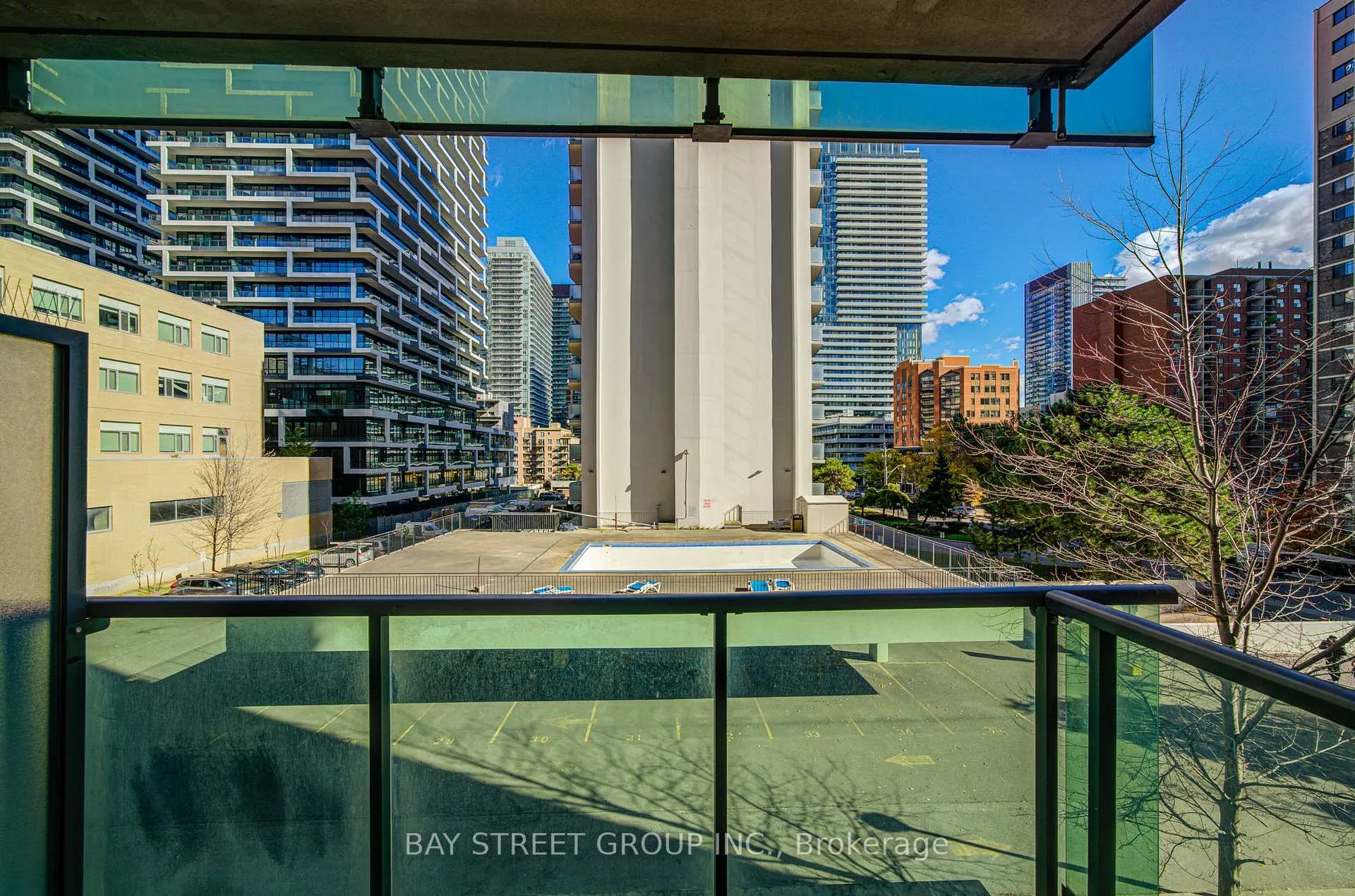 Photo 35 of Unit 212, 70 Roehampton Avenue, Toronto, Mount Pleasant West — HOMEH