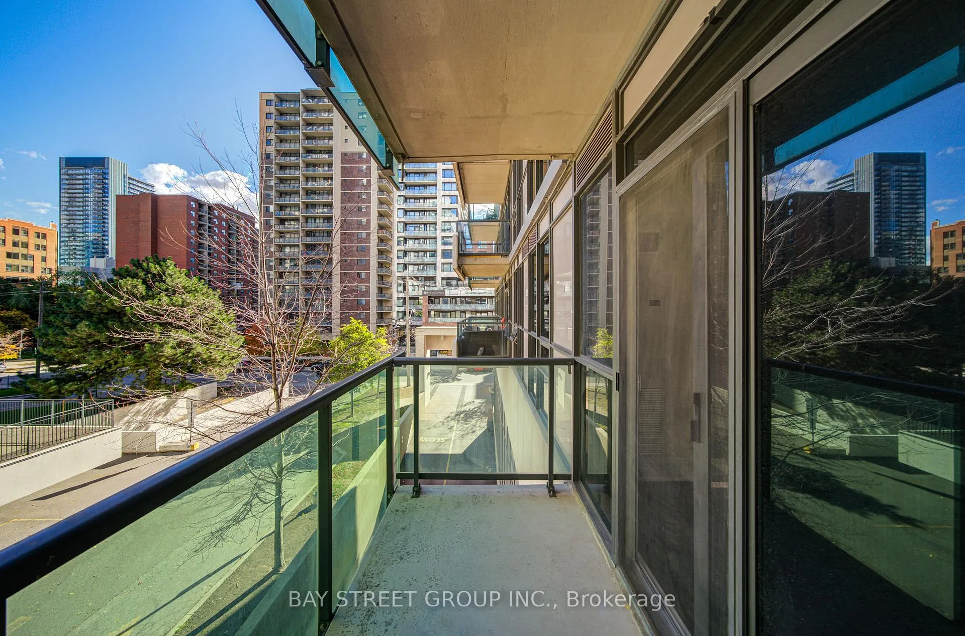 Photo 37 of Unit 212, 70 Roehampton Avenue, Toronto, Mount Pleasant West — HOMEH