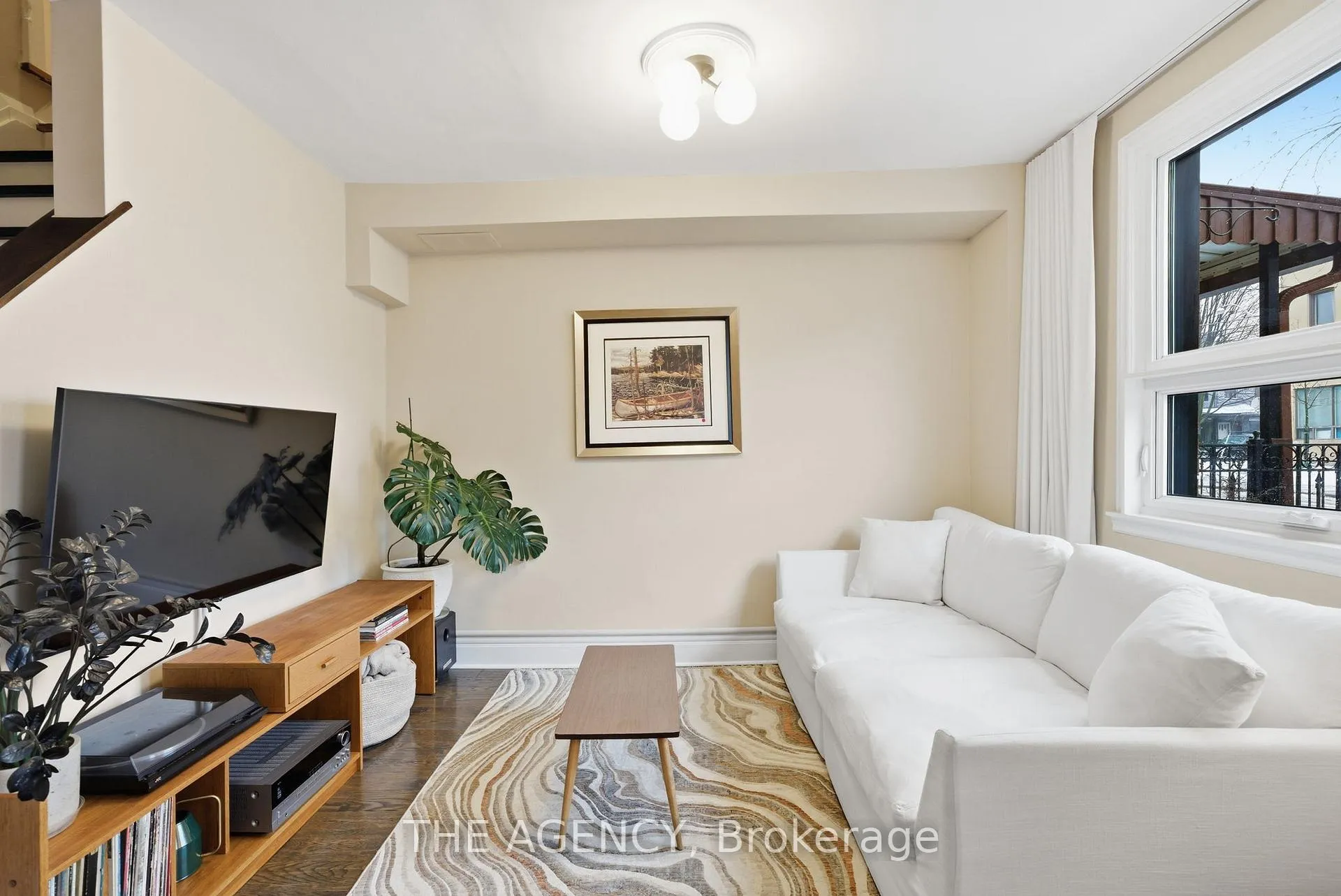 Photo 1 of 36 Mansfield Avenue, Toronto, Trinity-Bellwoods — HOMEH