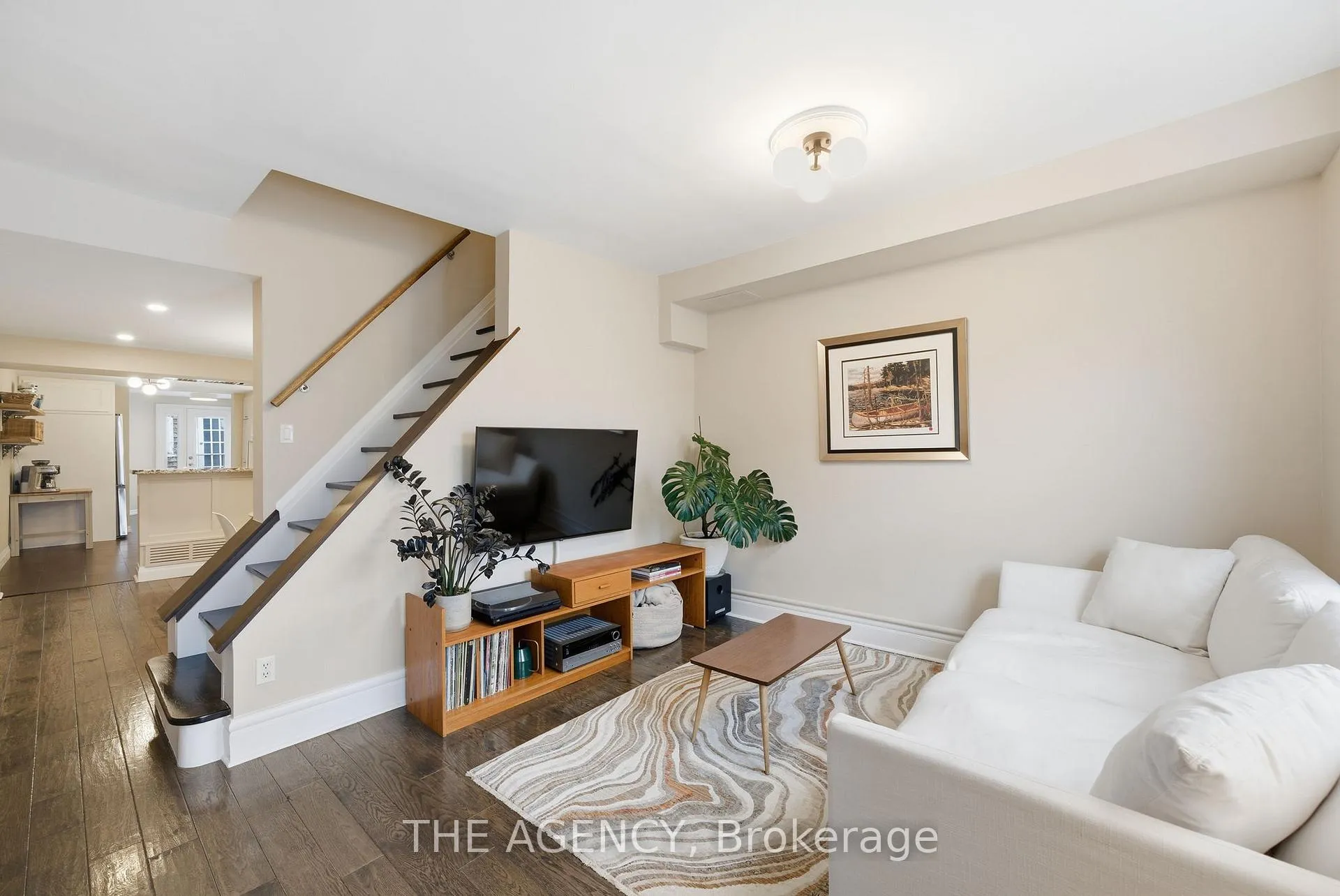 Photo 2 of 36 Mansfield Avenue, Toronto, Trinity-Bellwoods — HOMEH