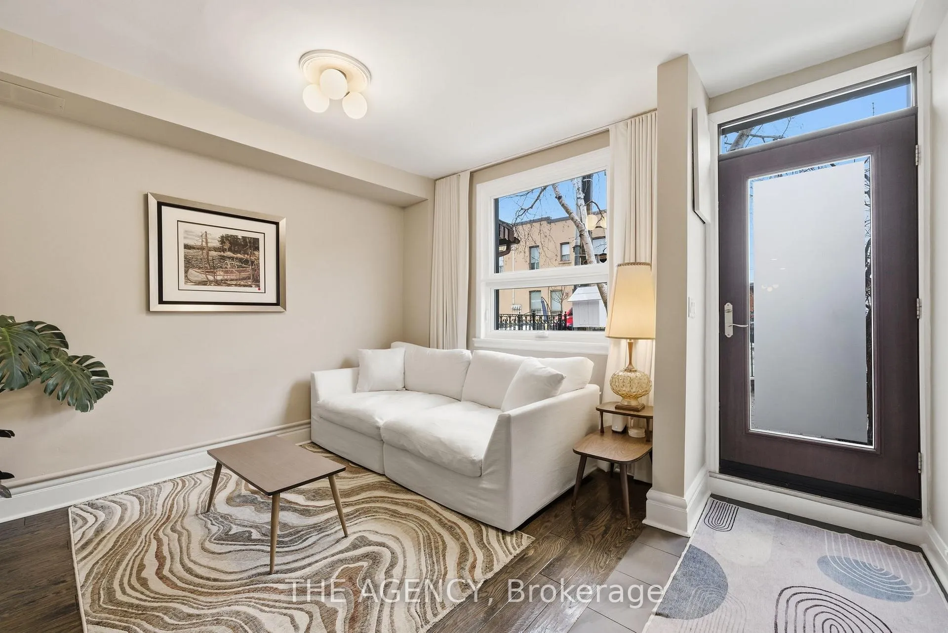 Photo 3 of 36 Mansfield Avenue, Toronto, Trinity-Bellwoods — HOMEH