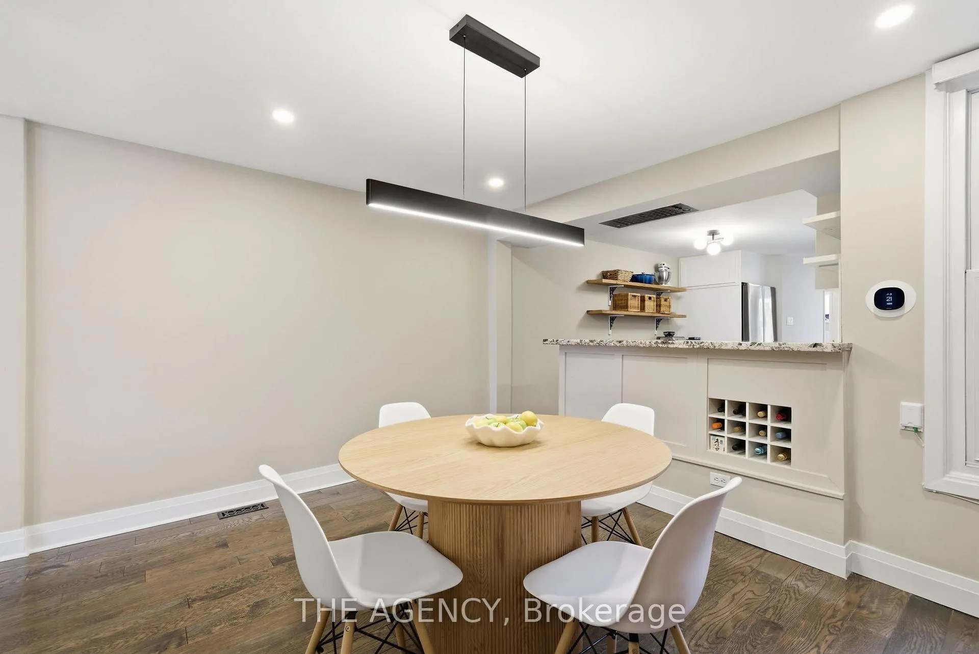 Photo 8 of 36 Mansfield Avenue, Toronto, Trinity-Bellwoods — HOMEH