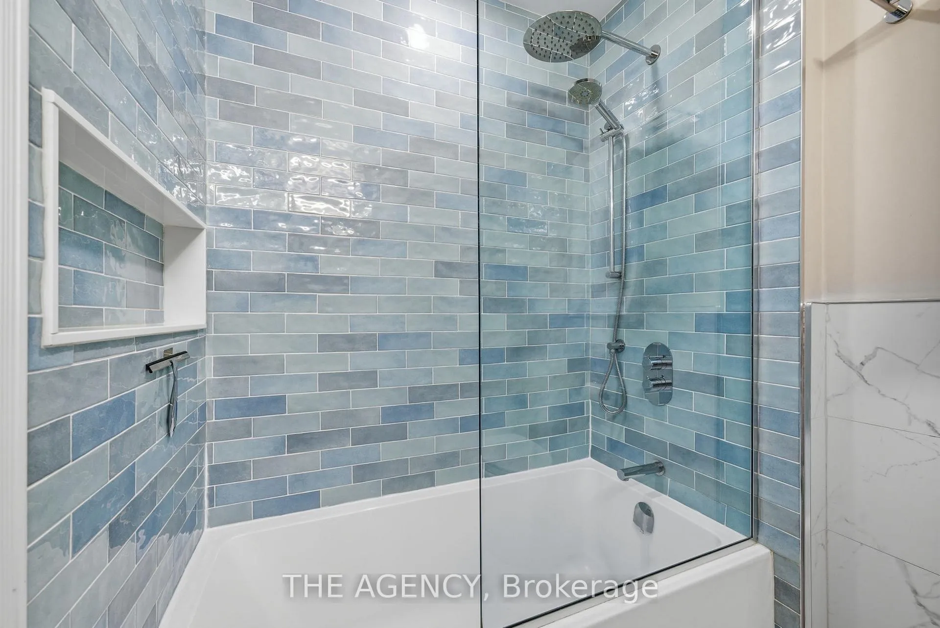 Photo 23 of 36 Mansfield Avenue, Toronto, Trinity-Bellwoods — HOMEH