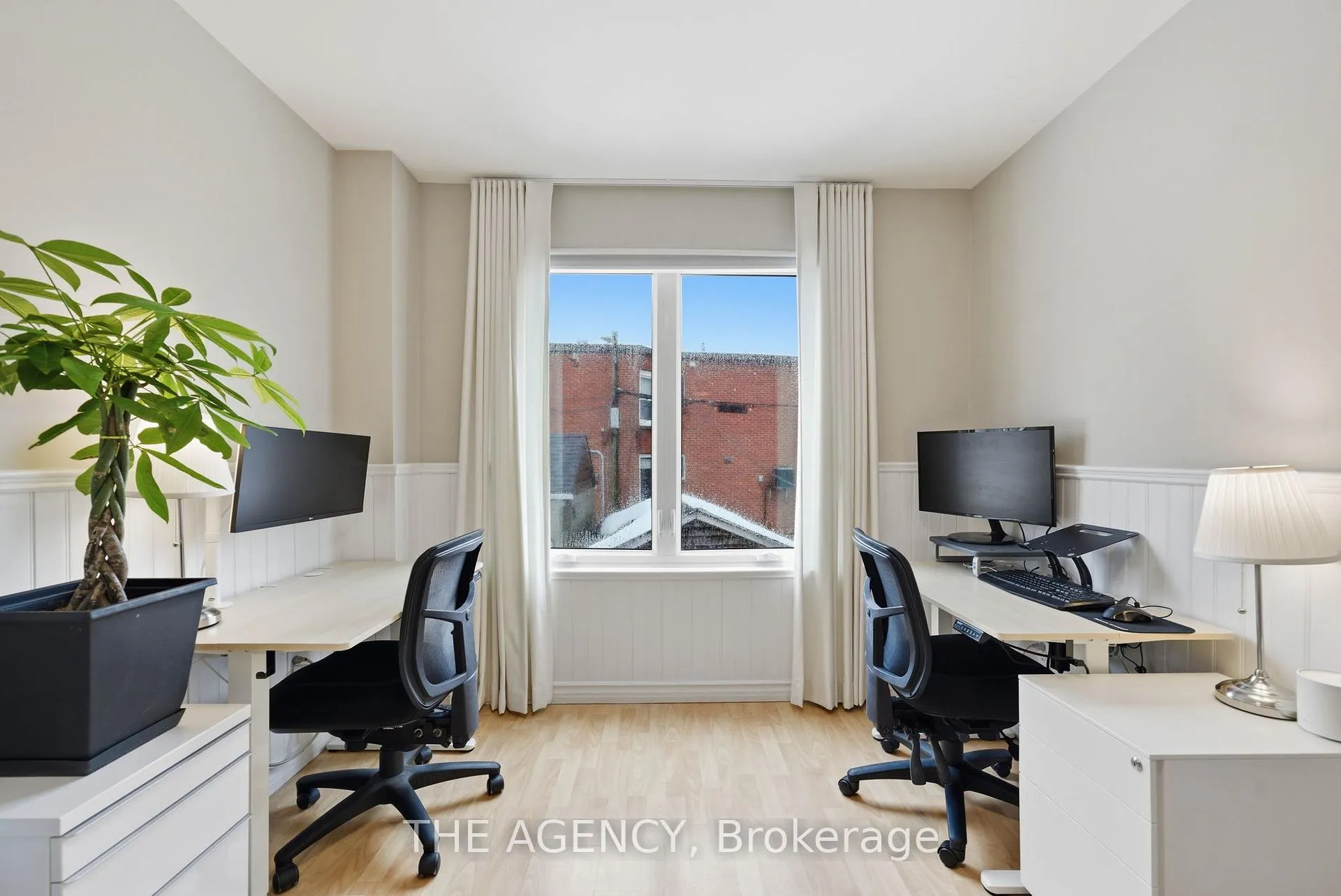 Photo 25 of 36 Mansfield Avenue, Toronto, Trinity-Bellwoods — HOMEH