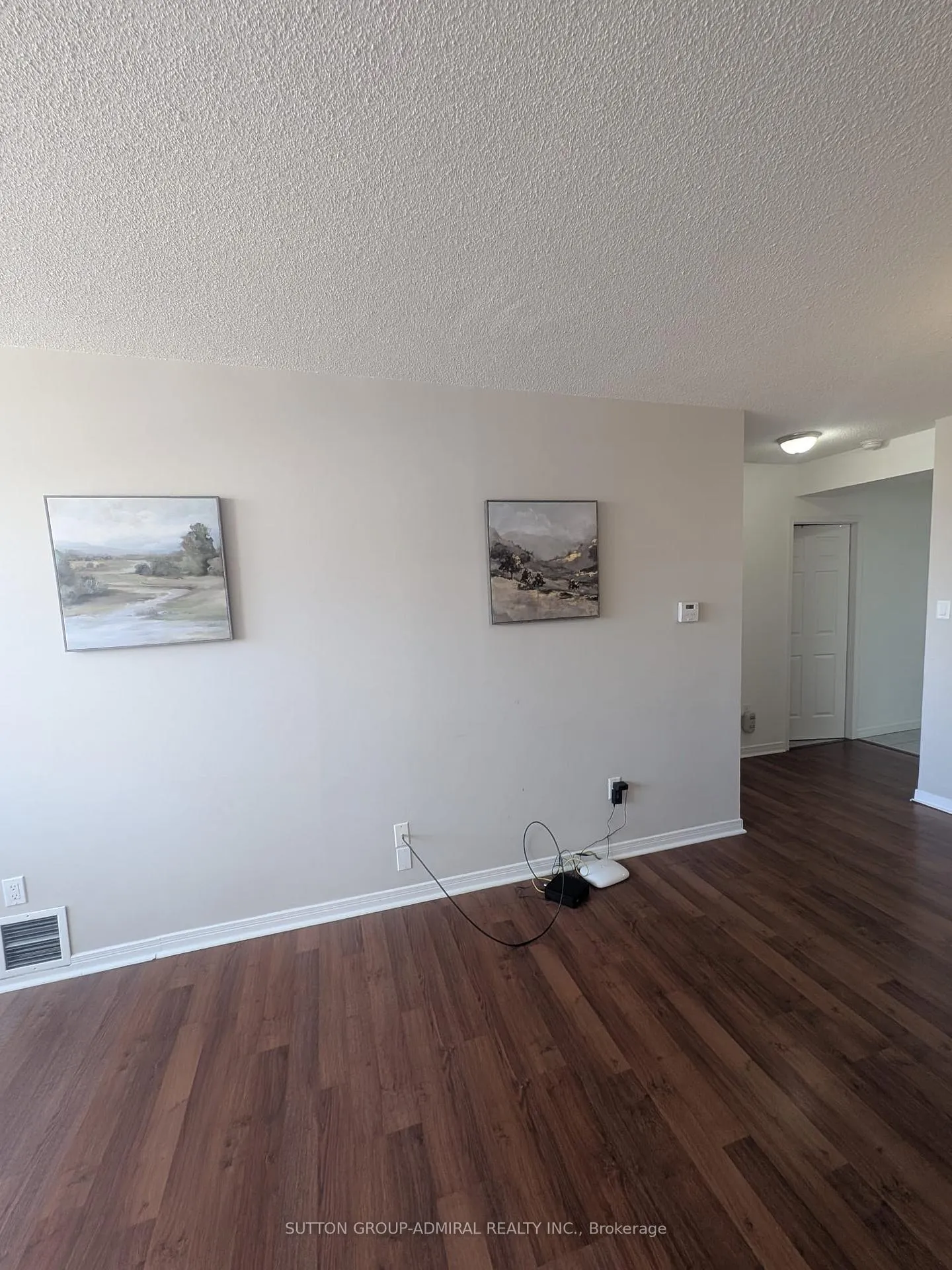 Photo 6 of Unit 607, 80 Athol Street E, Oshawa, Central — HOMEH