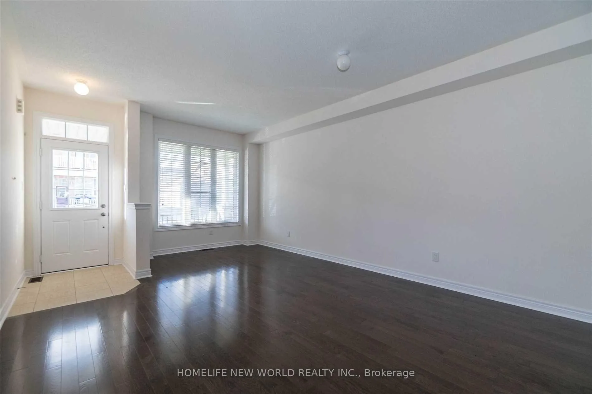 Photo 2 of 7 Cherna Avenue, Markham, Berczy — HOMEH