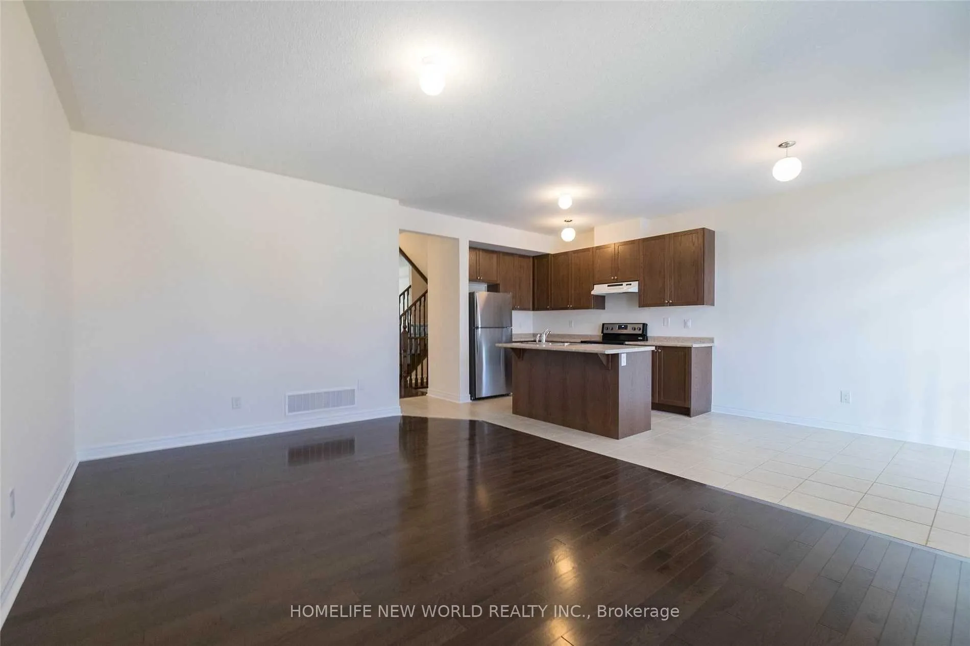 Photo 7 of 7 Cherna Avenue, Markham, Berczy — HOMEH