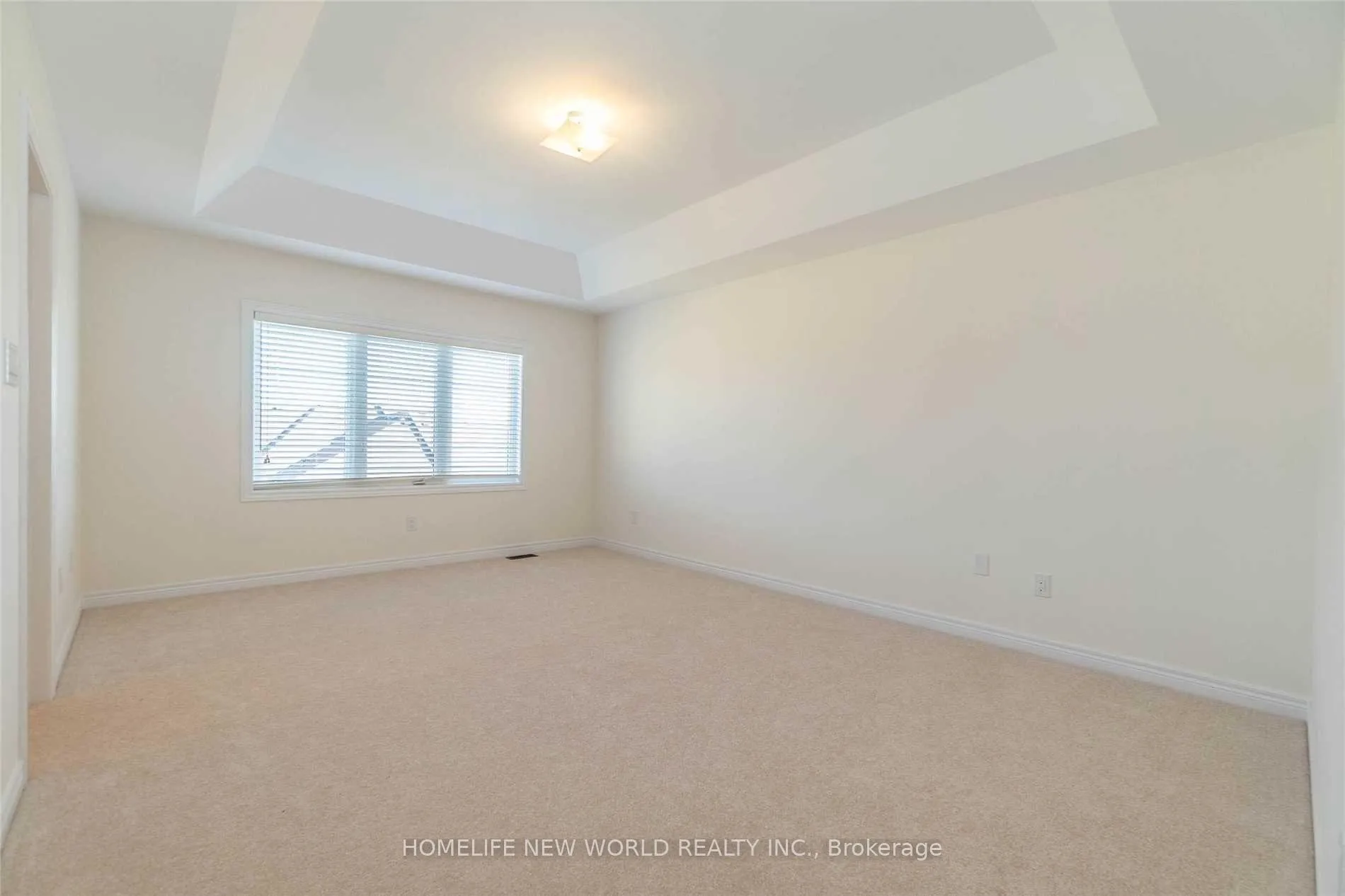 Photo 8 of 7 Cherna Avenue, Markham, Berczy — HOMEH
