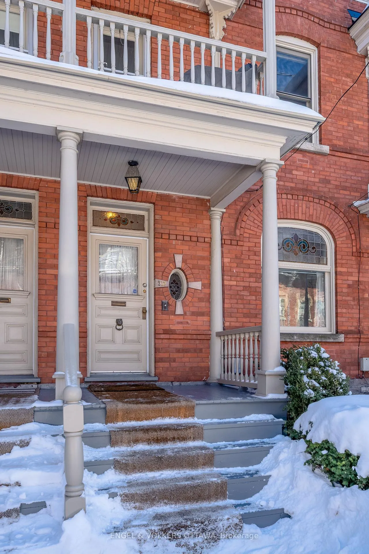 Photo 2 of 210 Daly Avenue, Ottawa, Sandy Hill — HOMEH