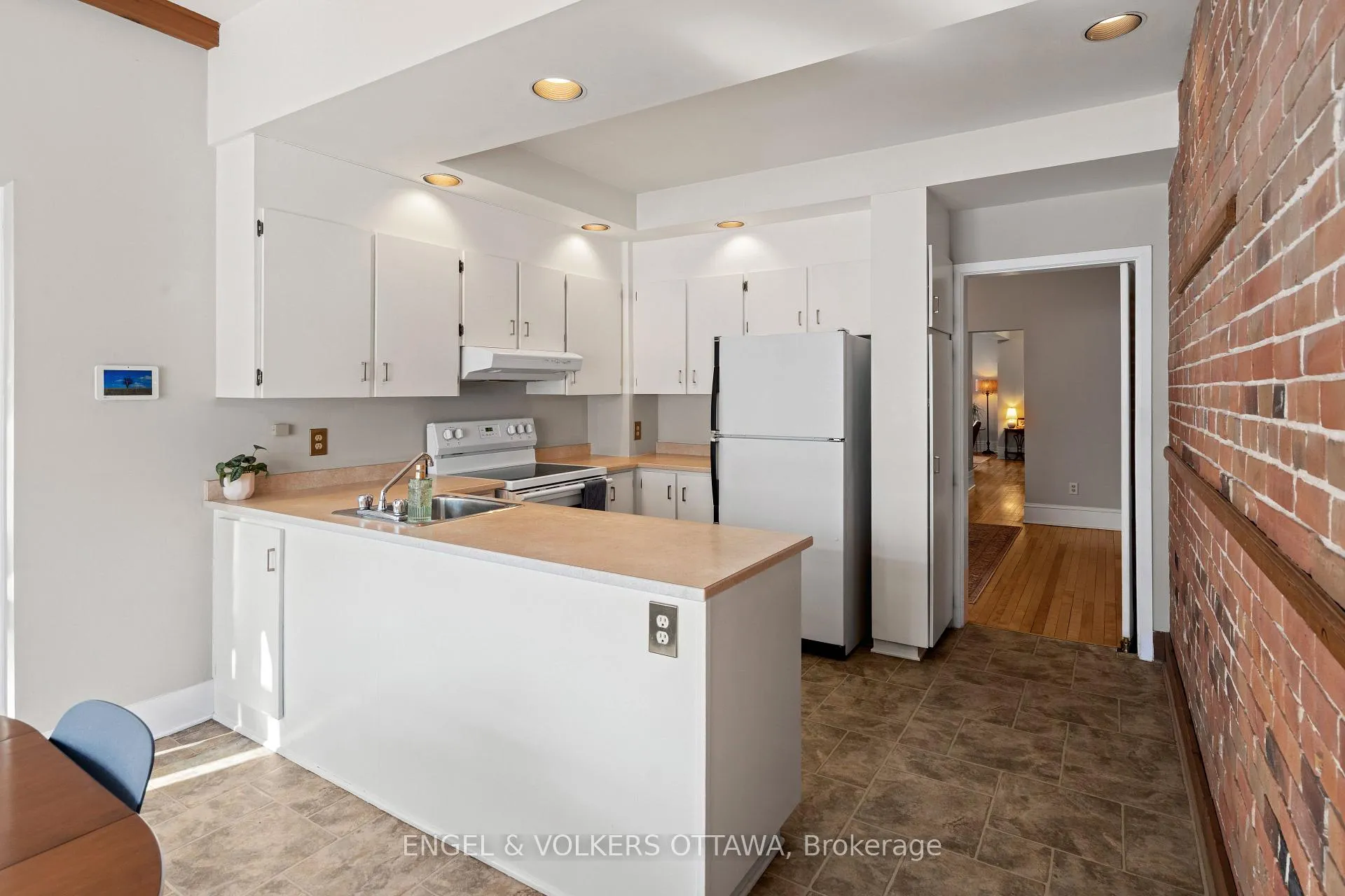 Photo 14 of 210 Daly Avenue, Ottawa, Sandy Hill — HOMEH