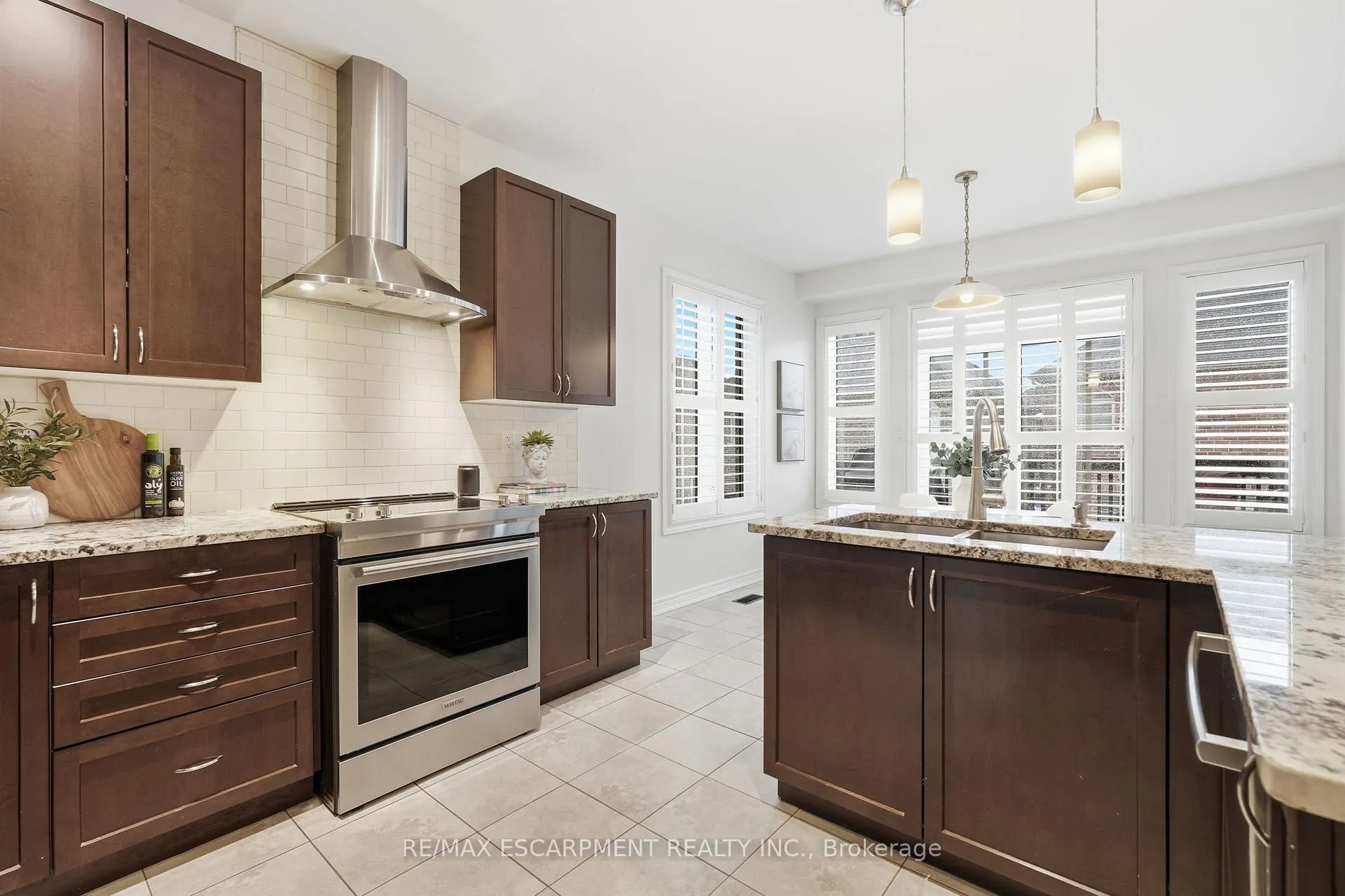 Photo 9 of 4268 Ryan Lane, Burlington, Alton — HOMEH