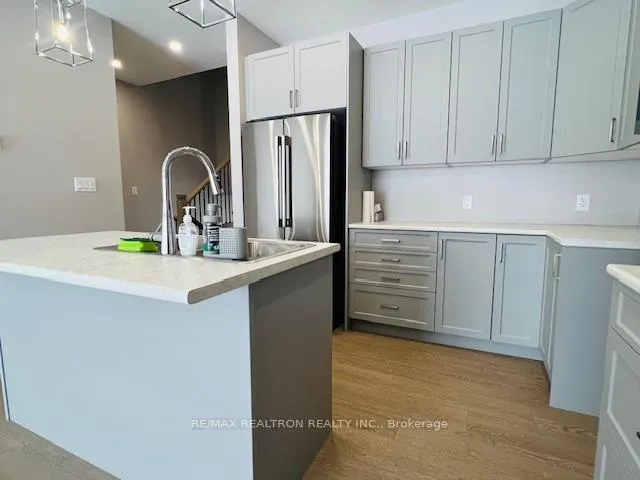 Photo 5 of 43 Summit Crescent, Belleville, Belleville Ward — HOMEH
