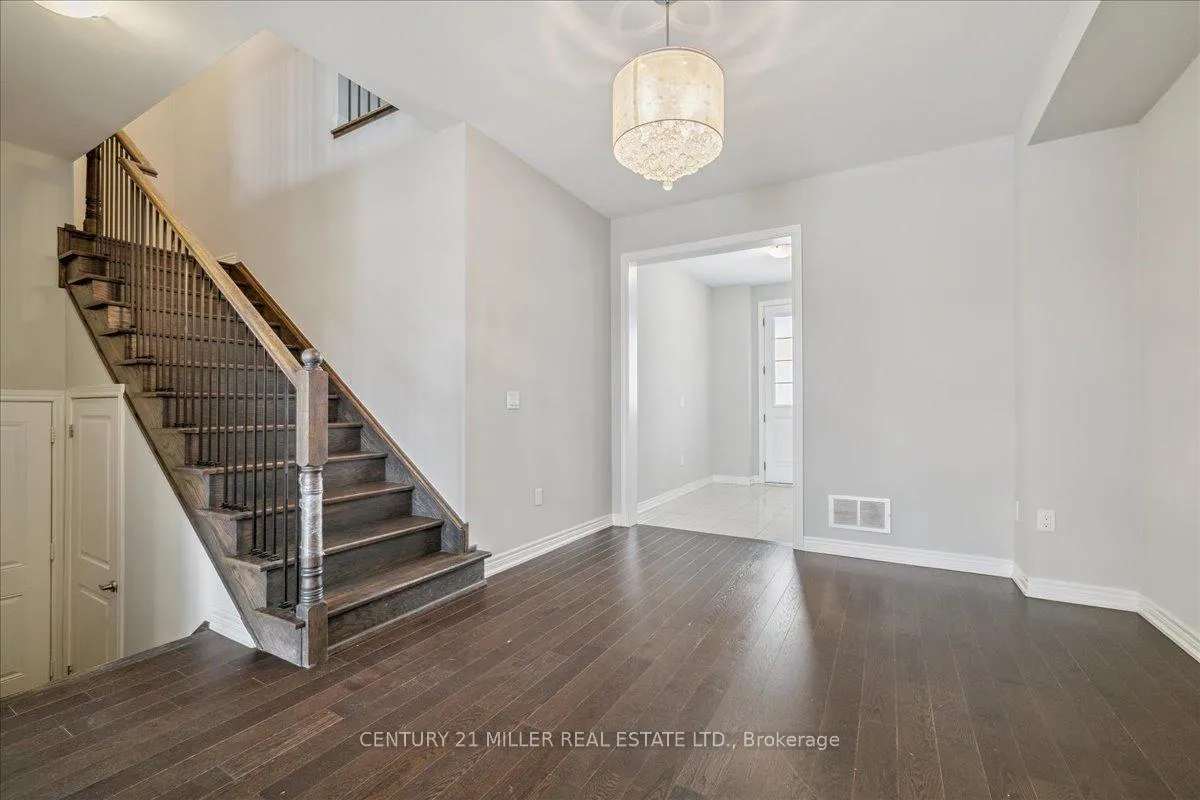 Photo 7 of 8 Cooley Grove, Hamilton, Meadowlands — HOMEH