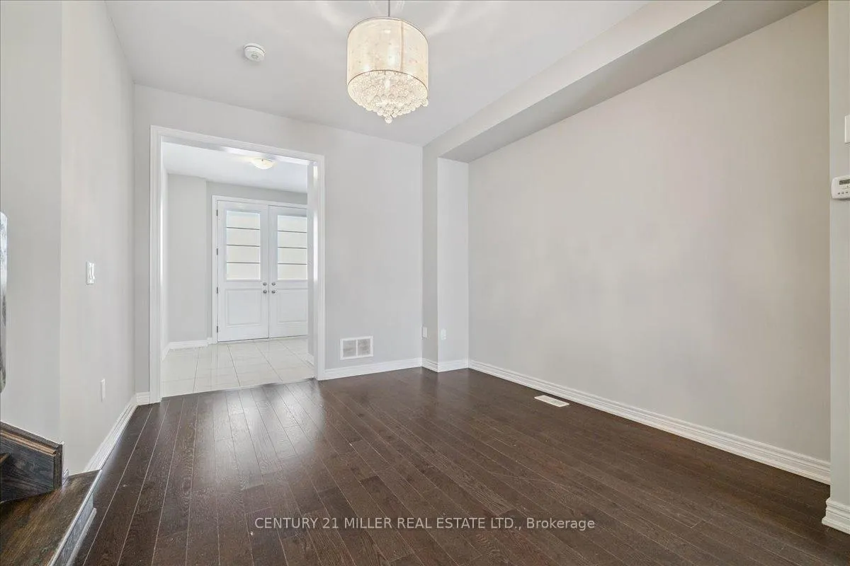 Photo 8 of 8 Cooley Grove, Hamilton, Meadowlands — HOMEH