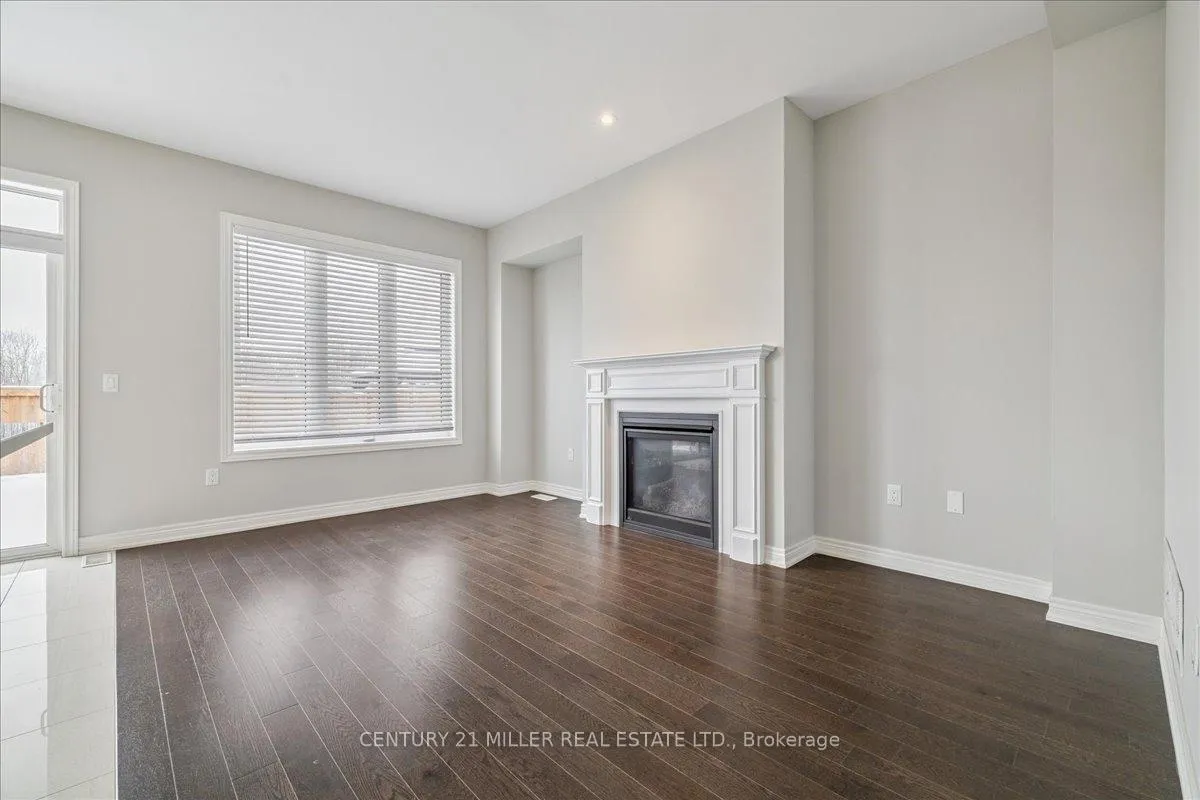 Photo 10 of 8 Cooley Grove, Hamilton, Meadowlands — HOMEH