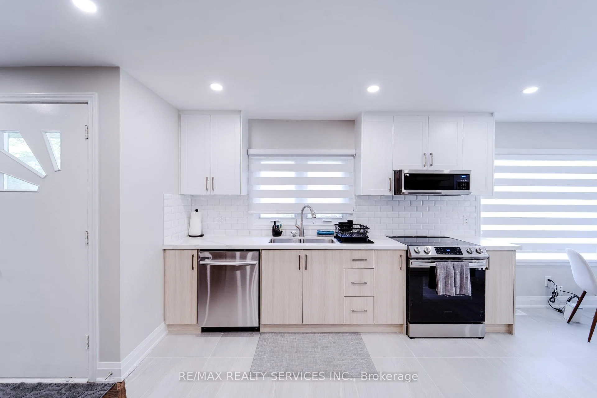 Photo 8 of 885 Glen Cedar Drive, Selwyn — HOMEH
