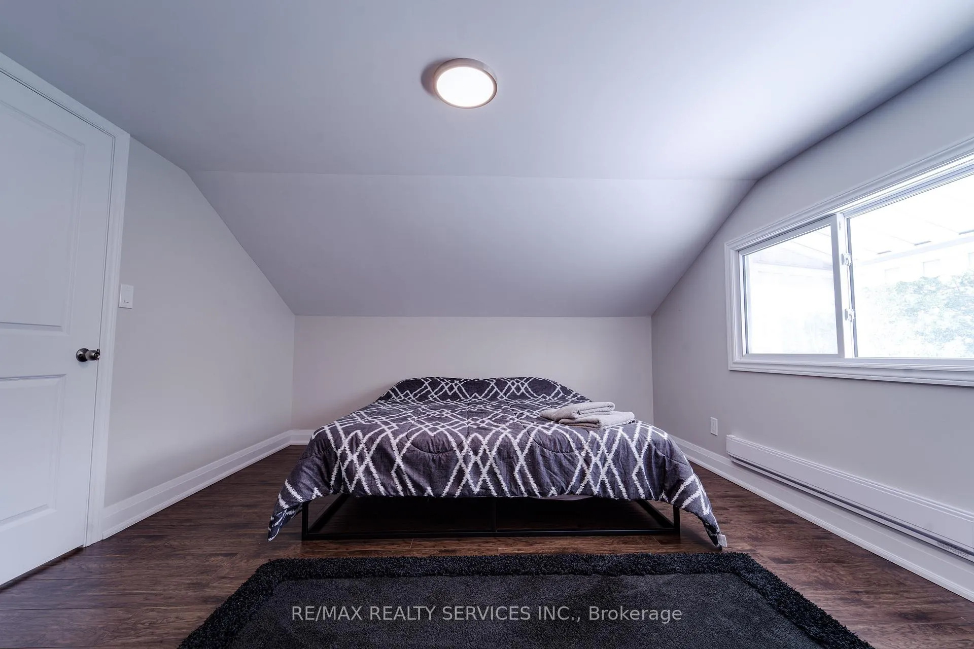 Photo 19 of 885 Glen Cedar Drive, Selwyn — HOMEH