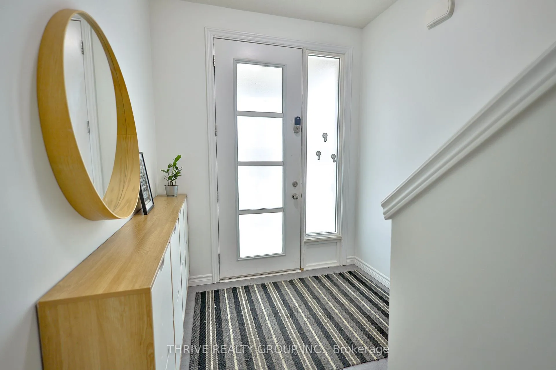 Photo 4 of Unit UPPER UNIT, 2059 Cedarpark Drive, London, North D — HOMEH