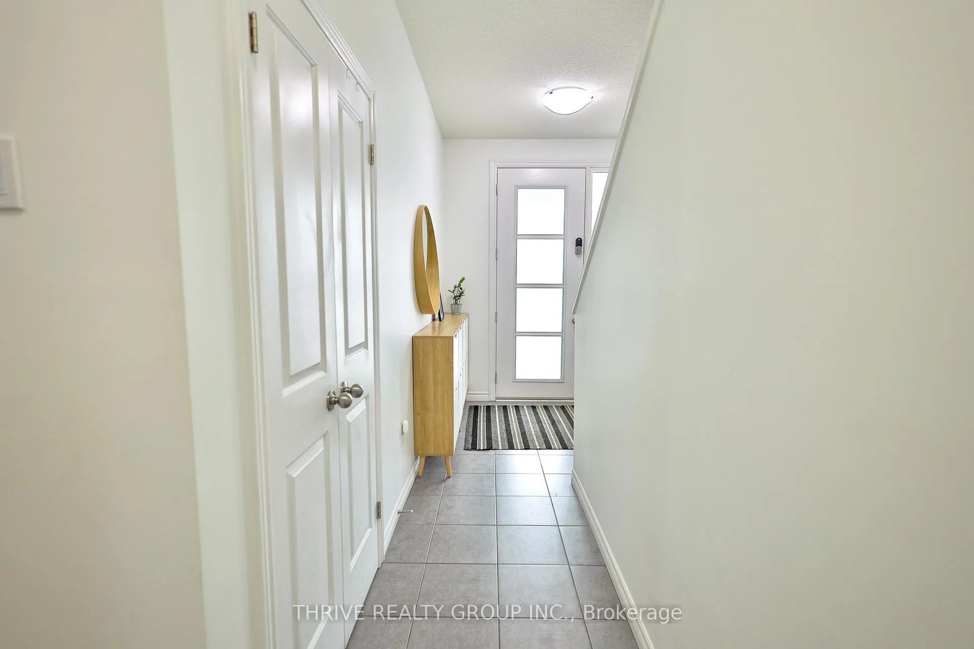 Photo 5 of Unit UPPER UNIT, 2059 Cedarpark Drive, London, North D — HOMEH