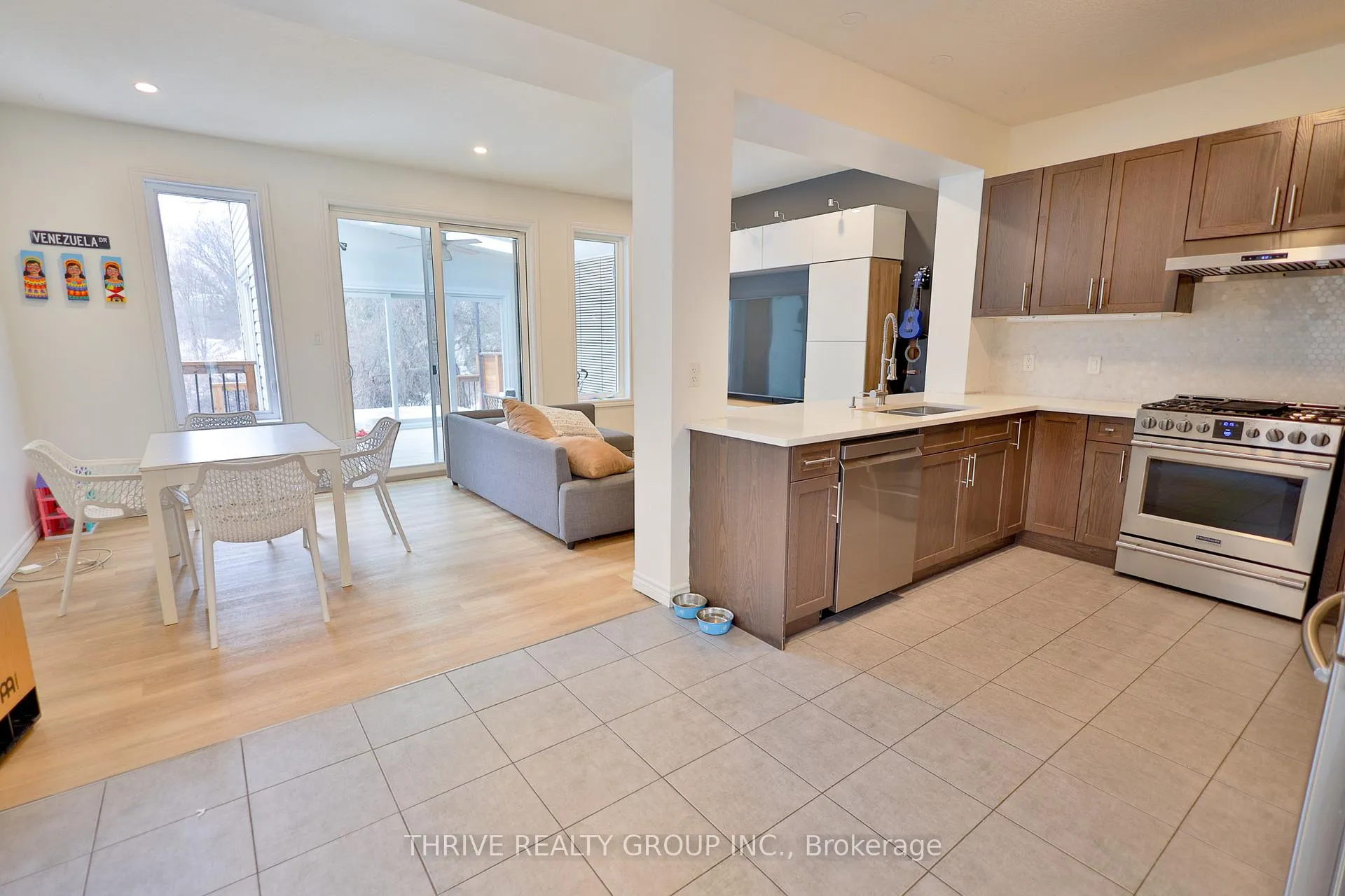 Photo 8 of Unit UPPER UNIT, 2059 Cedarpark Drive, London, North D — HOMEH