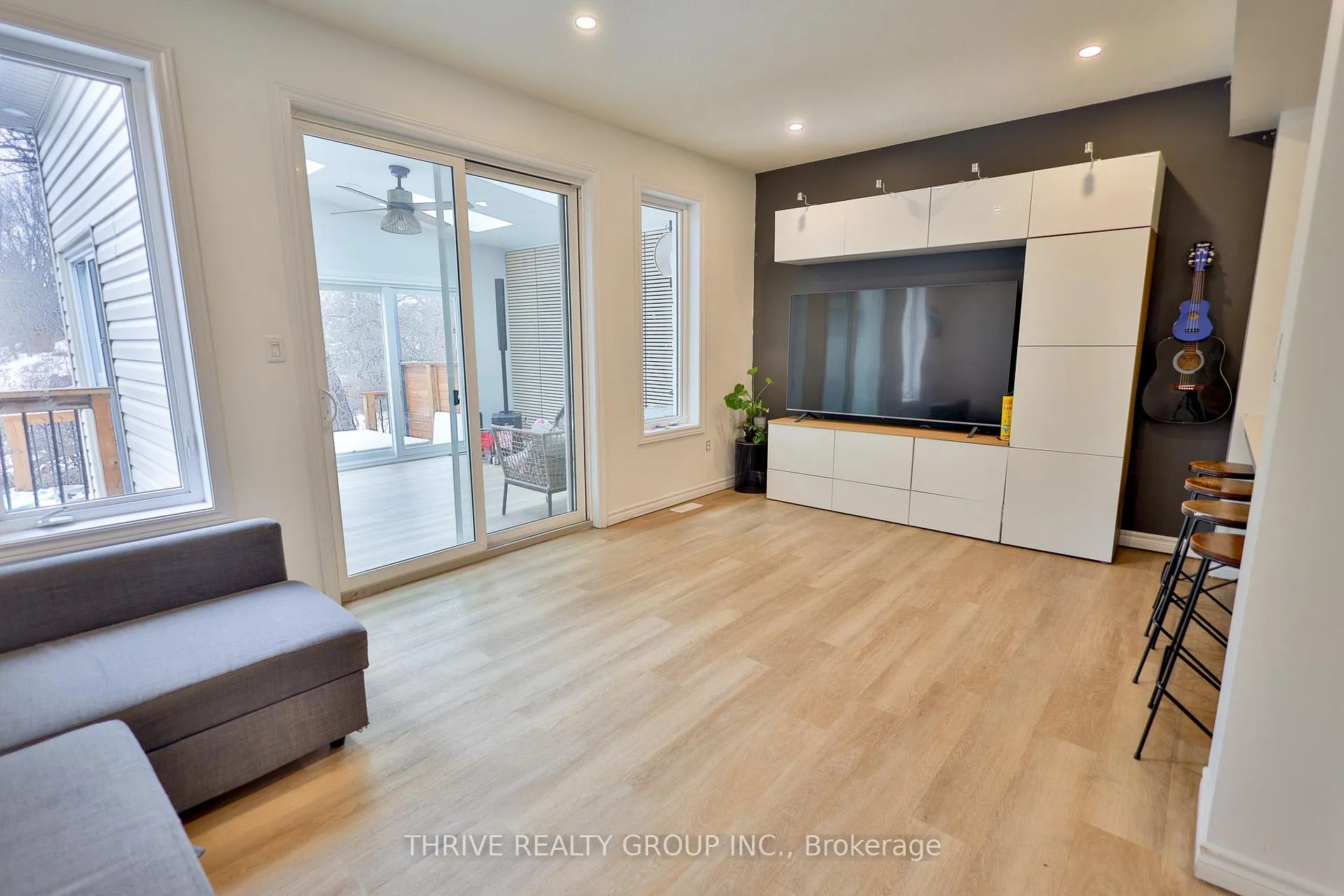 Photo 12 of Unit UPPER UNIT, 2059 Cedarpark Drive, London, North D — HOMEH
