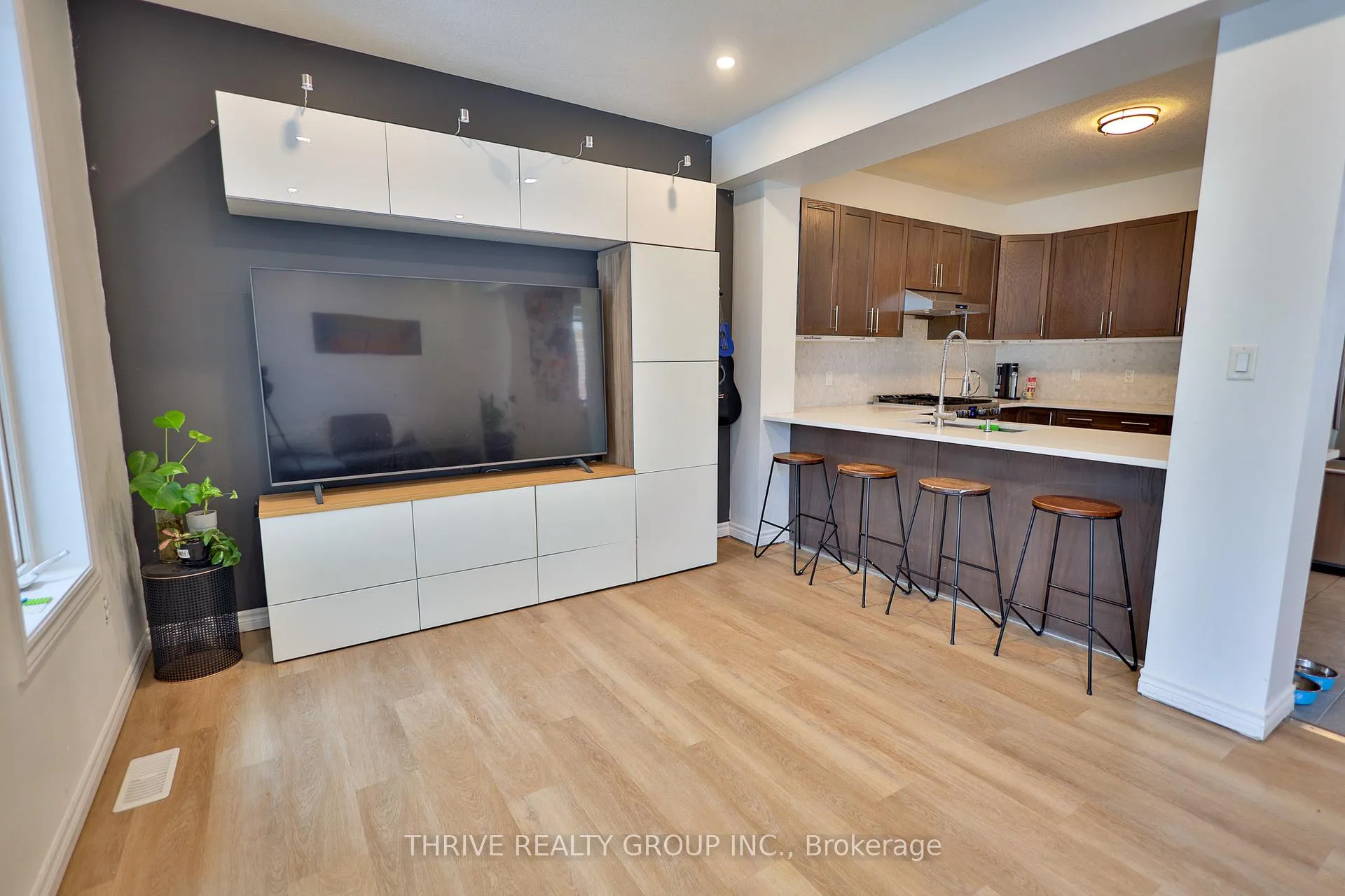 Photo 15 of Unit UPPER UNIT, 2059 Cedarpark Drive, London, North D — HOMEH