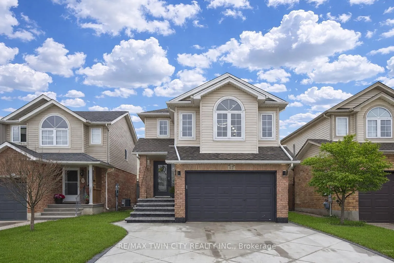 Photo 1 of 67 Bridlewreath Street, Kitchener — HOMEH