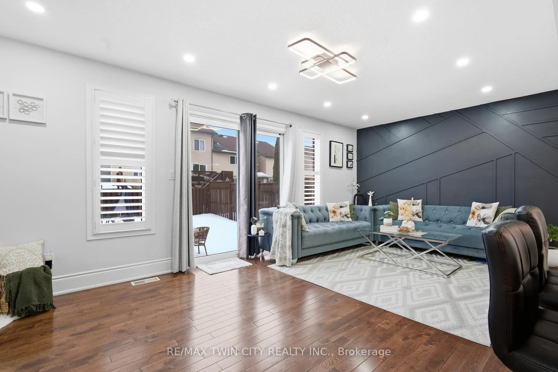Photo 4 of 67 Bridlewreath Street, Kitchener — HOMEH