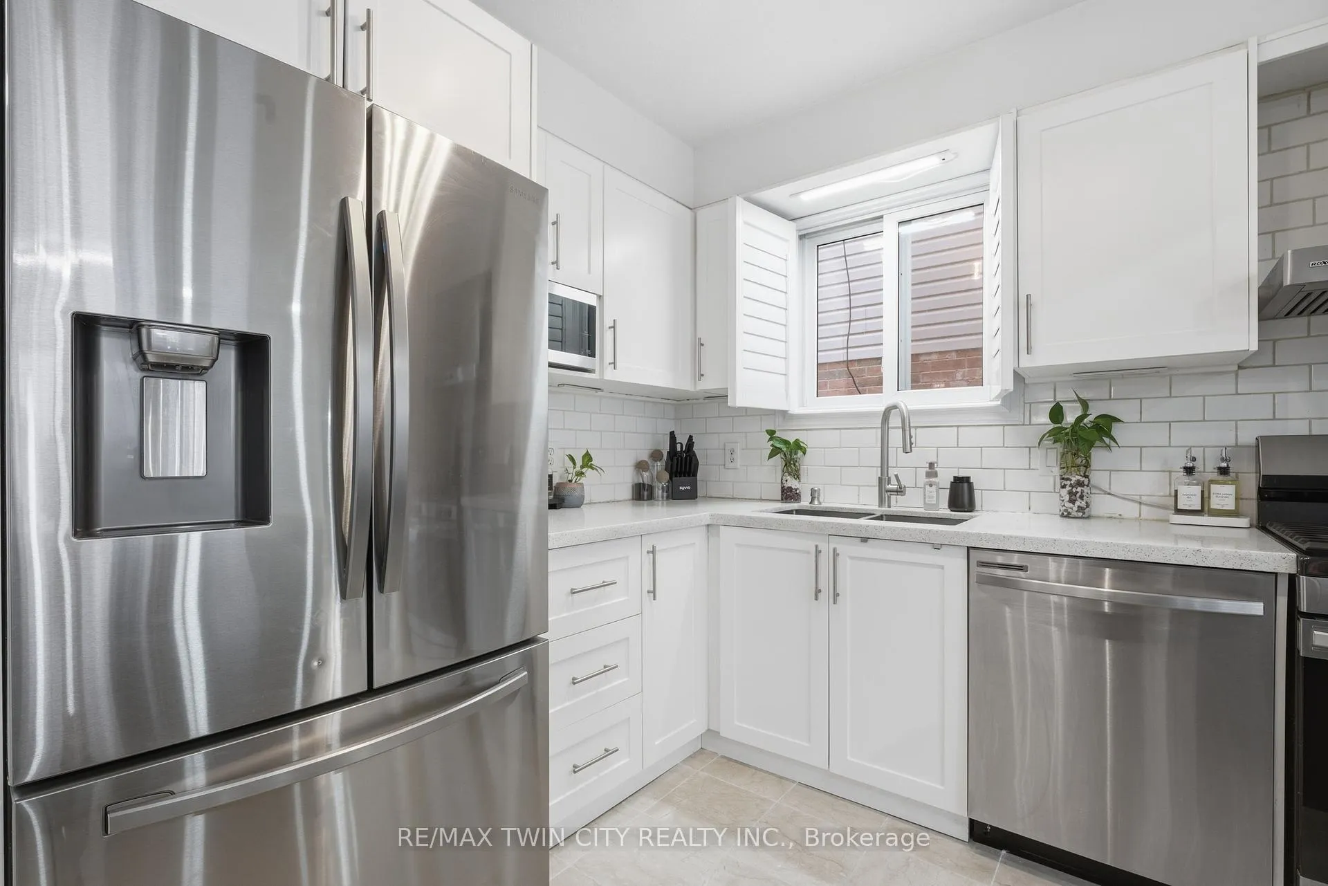 Photo 9 of 67 Bridlewreath Street, Kitchener — HOMEH