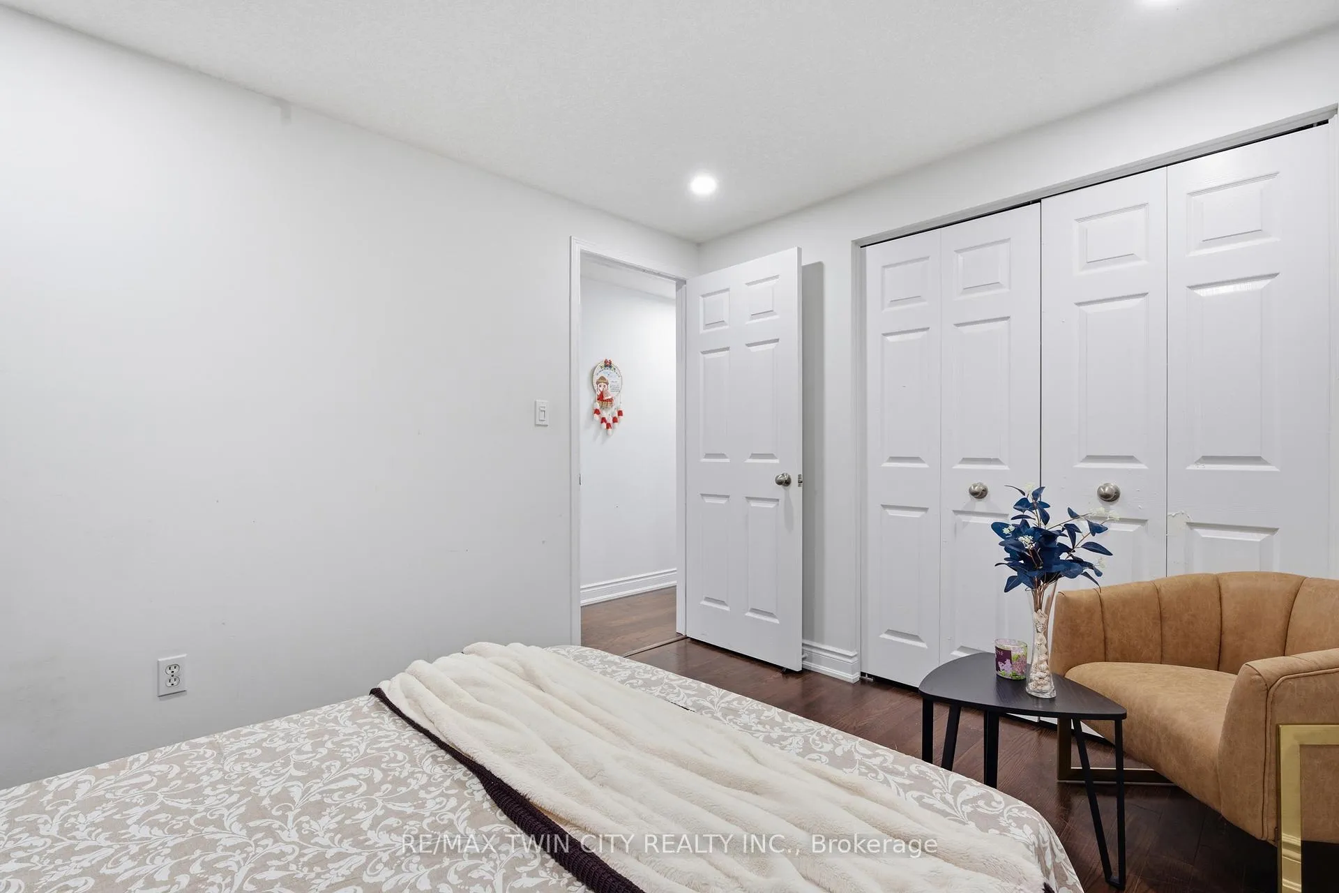 Photo 25 of 67 Bridlewreath Street, Kitchener — HOMEH