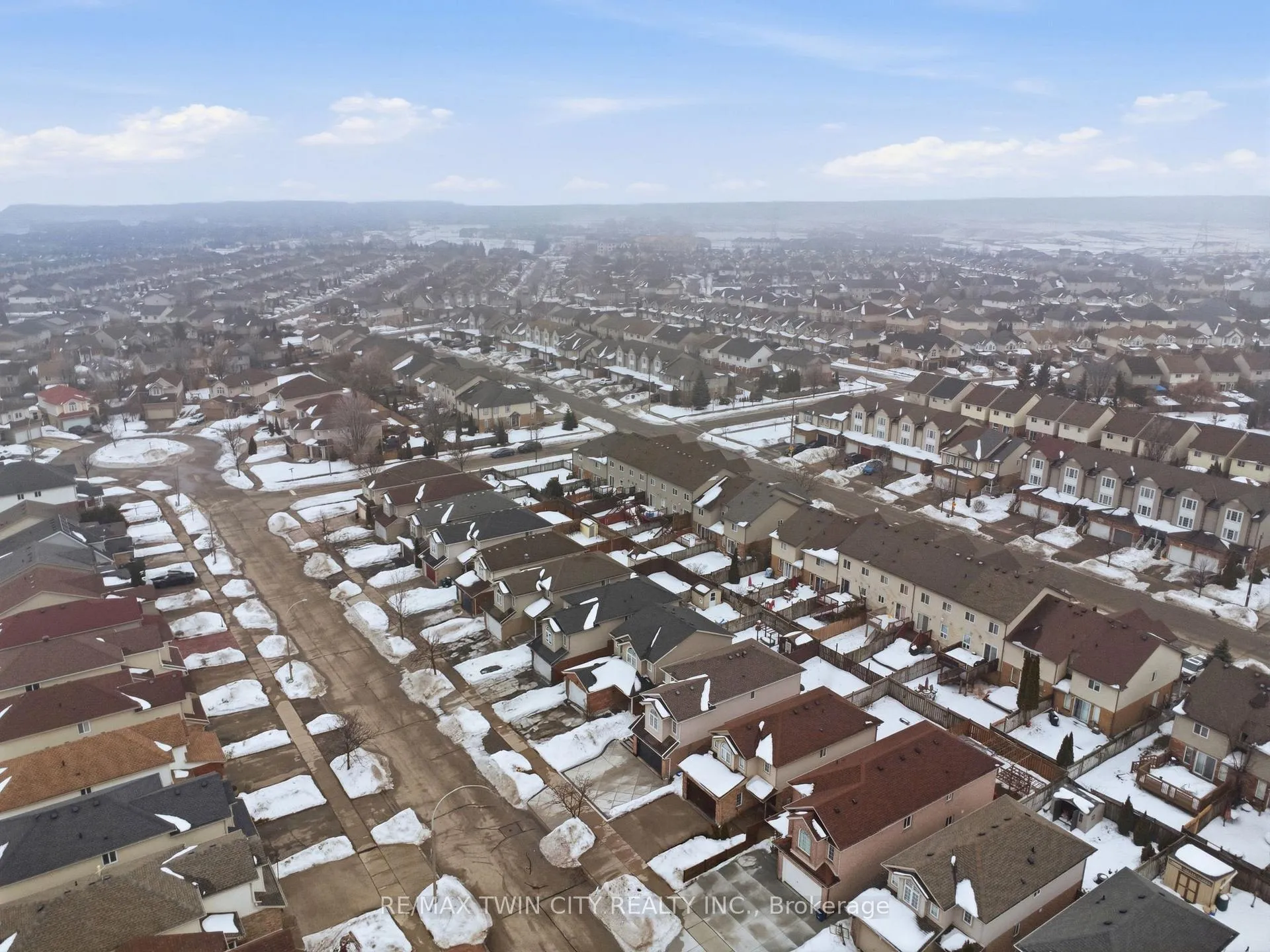 Photo 44 of 67 Bridlewreath Street, Kitchener — HOMEH