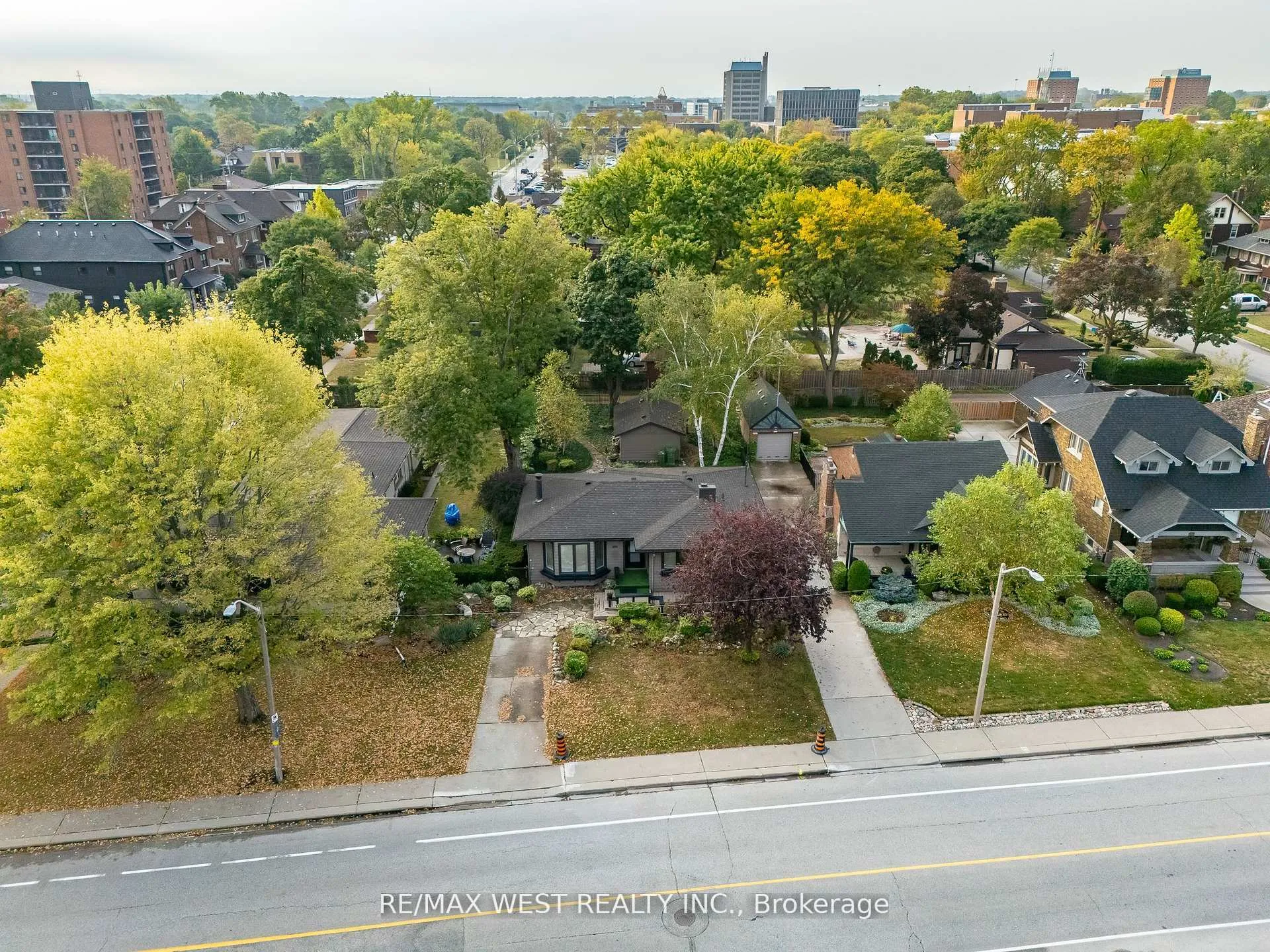 Photo 1 of 2437 Riverside Drive W, Windsor — HOMEH