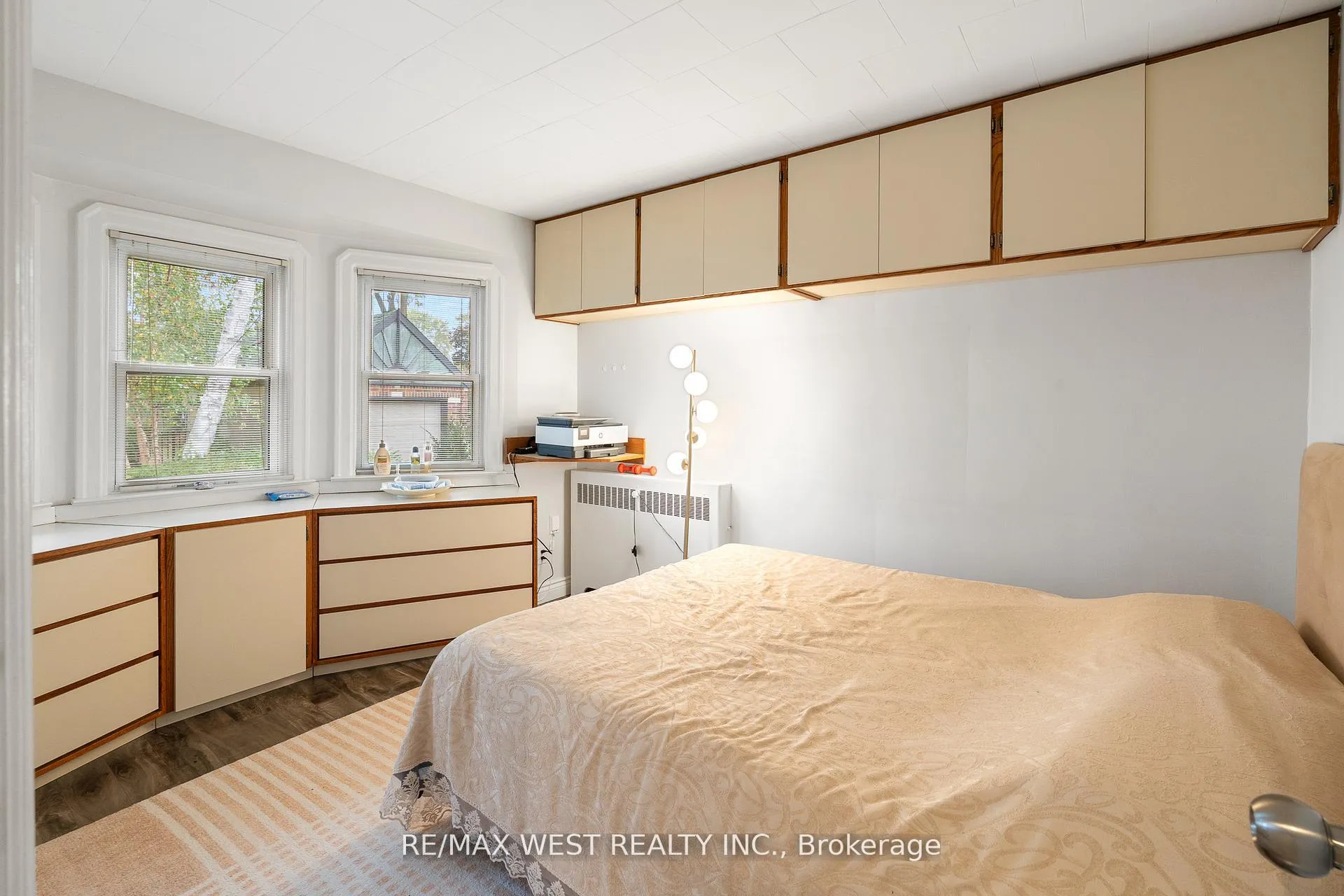 Photo 39 of 2437 Riverside Drive W, Windsor — HOMEH