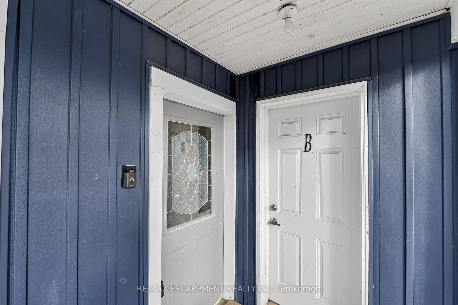 Photo 3 of 49 Allan Avenue, Hamilton, Homeside — HOMEH