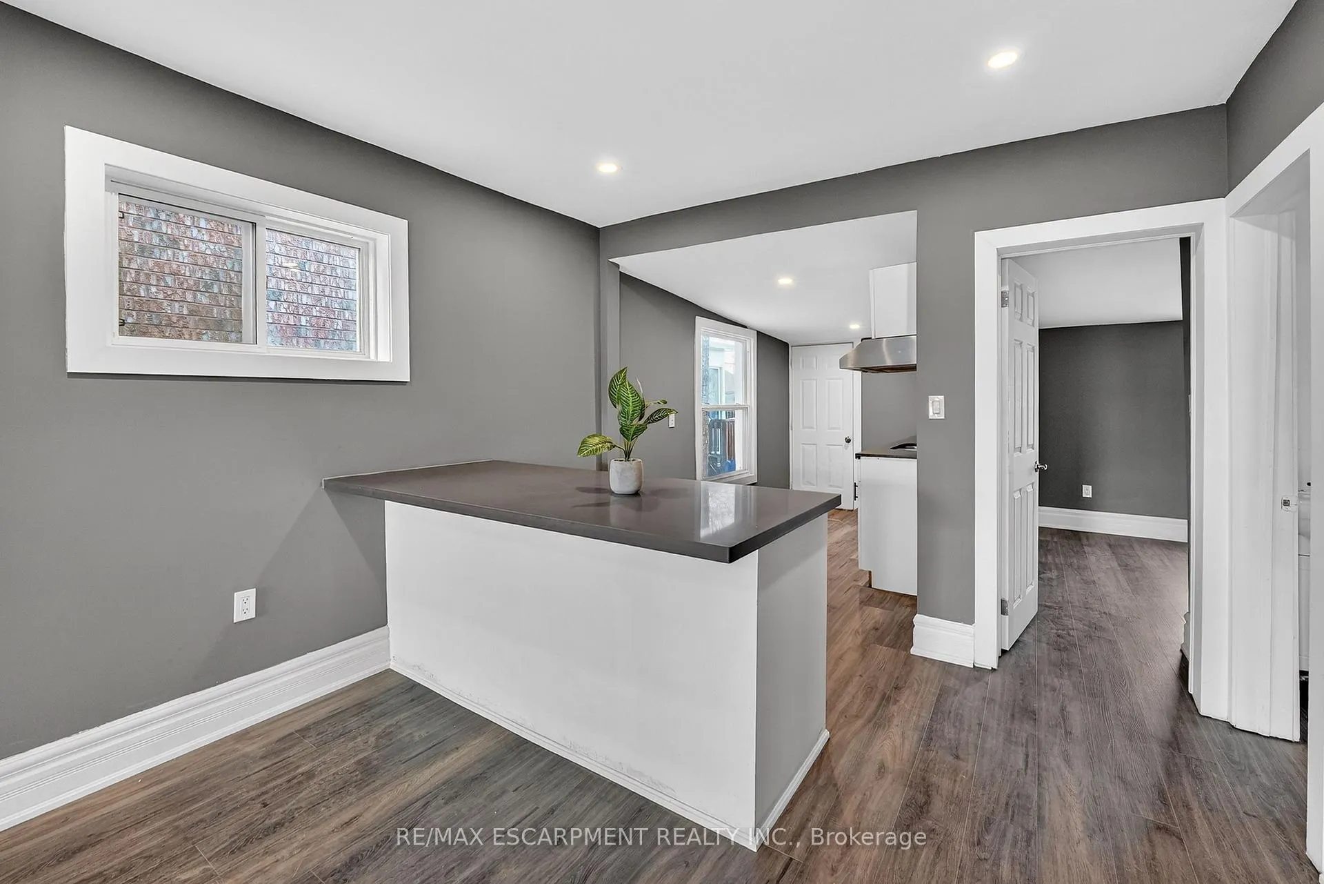 Photo 7 of 49 Allan Avenue, Hamilton, Homeside — HOMEH