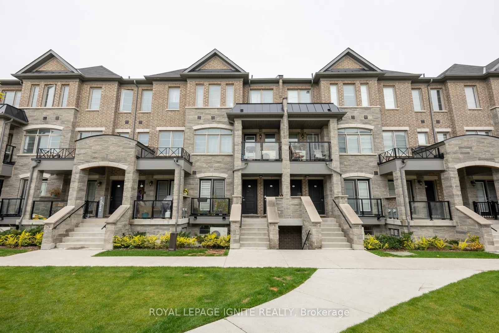 Front of Unit 156, 200 Veterans Drive