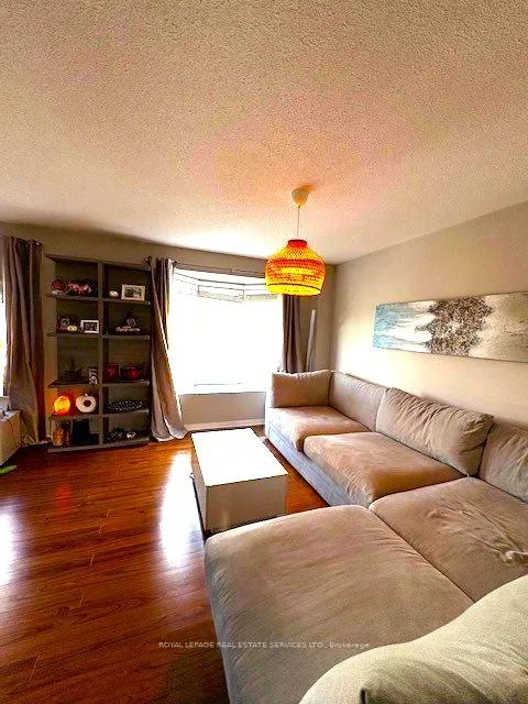 Photo 5 of Unit 4, 5090 Fairview Street, Burlington, Appleby — HOMEH