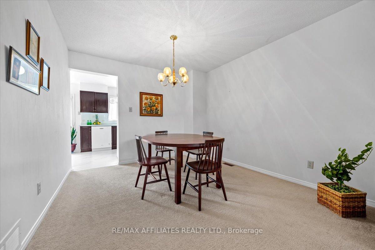 Photo 15 of 51 Newport Crescent, Ottawa, Hunt Club Park/Greenboro — HOMEH