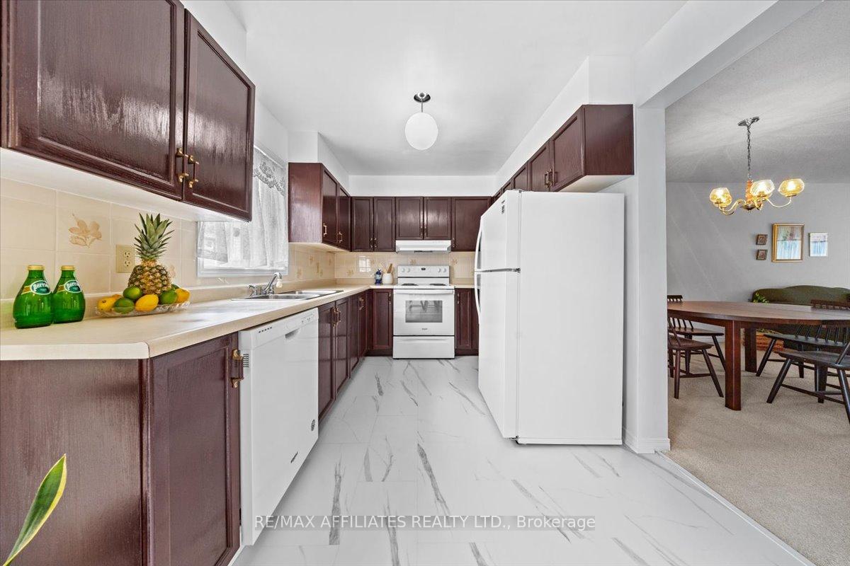 Photo 21 of 51 Newport Crescent, Ottawa, Hunt Club Park/Greenboro — HOMEH