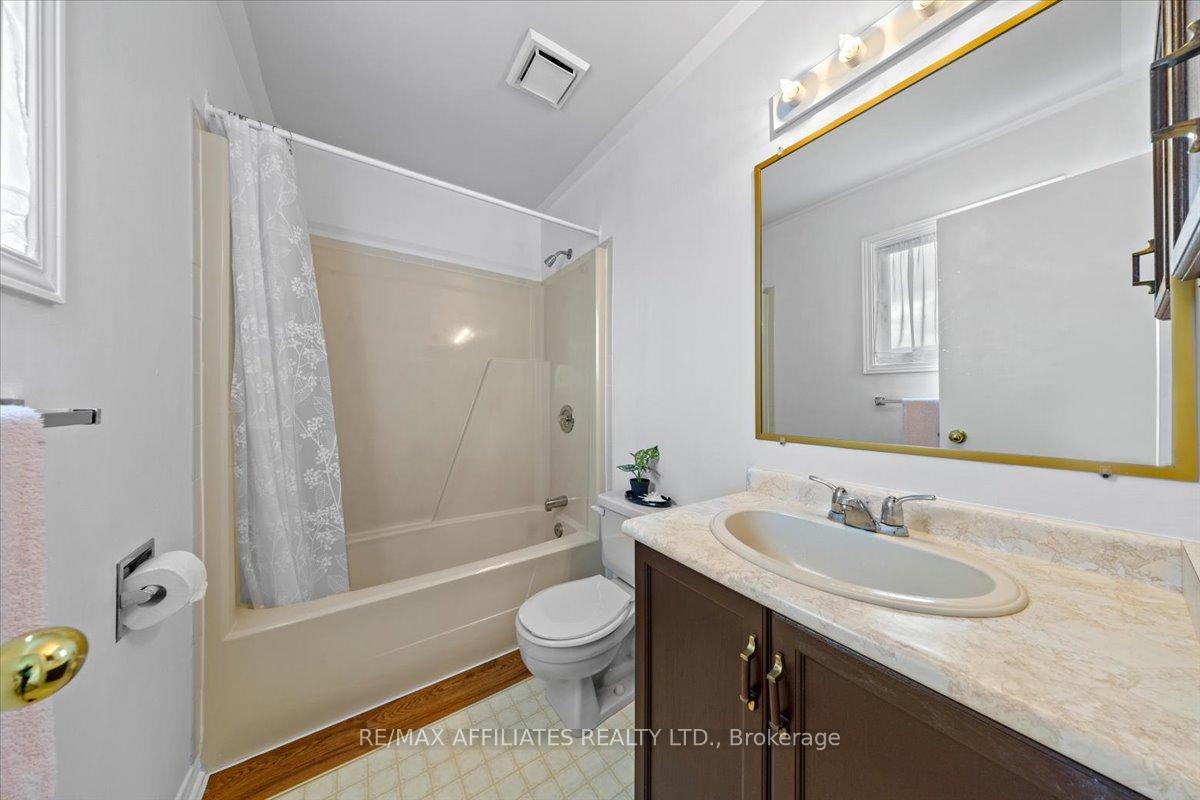 Photo 30 of 51 Newport Crescent, Ottawa, Hunt Club Park/Greenboro — HOMEH