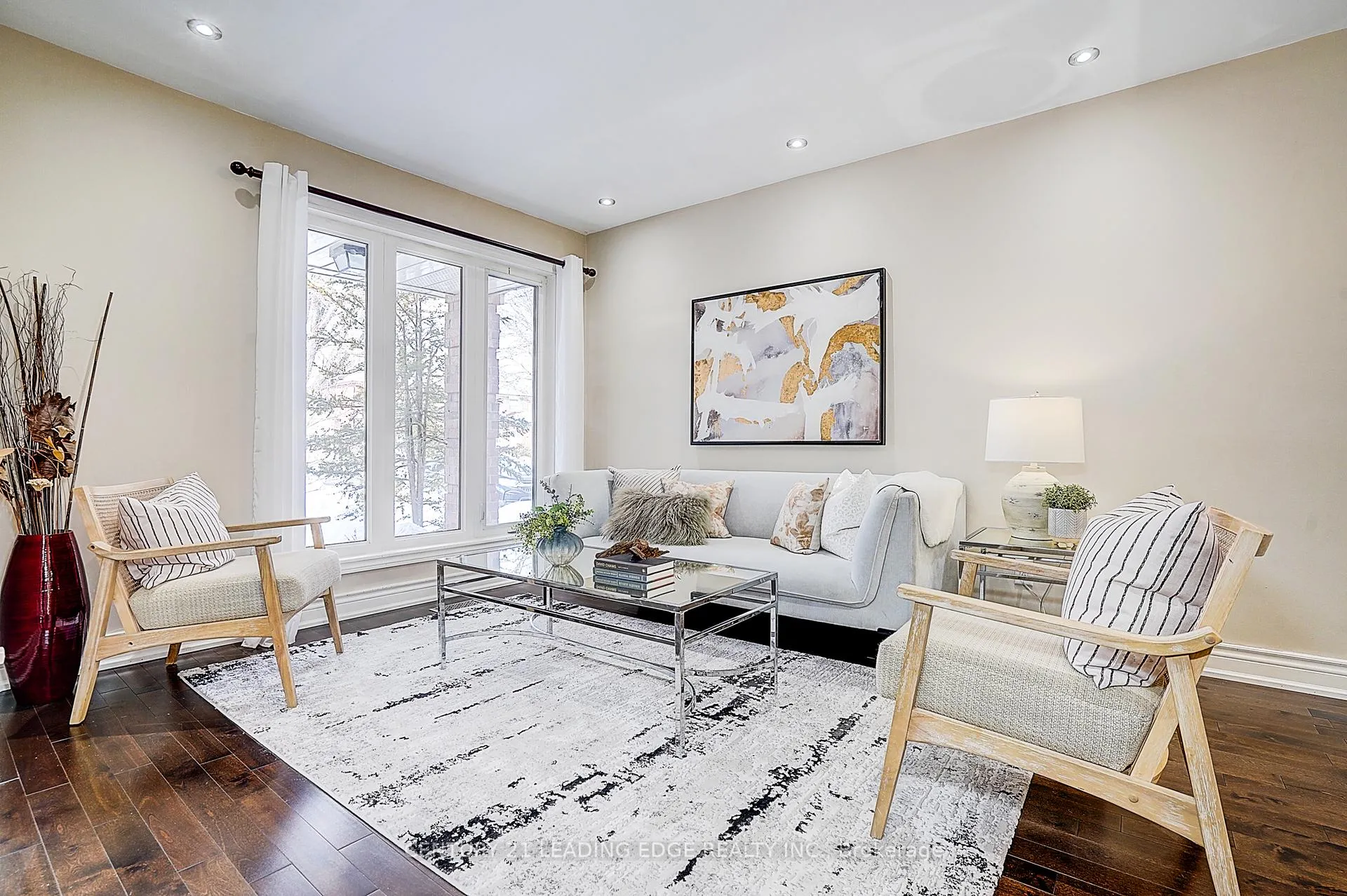Photo 8 of 88 Spragg Circle, Markham, Markham Village — HOMEH