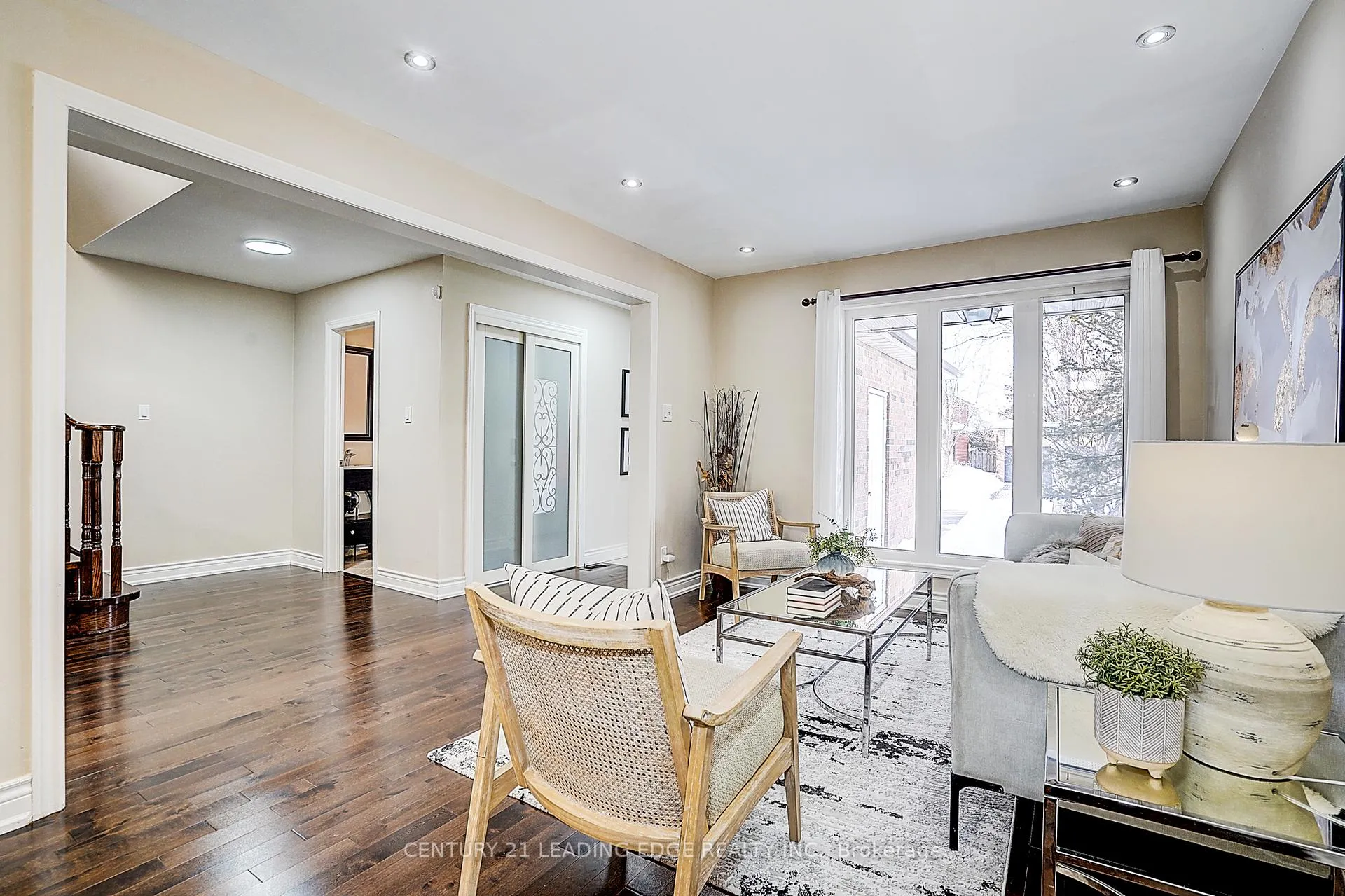 Photo 11 of 88 Spragg Circle, Markham, Markham Village — HOMEH