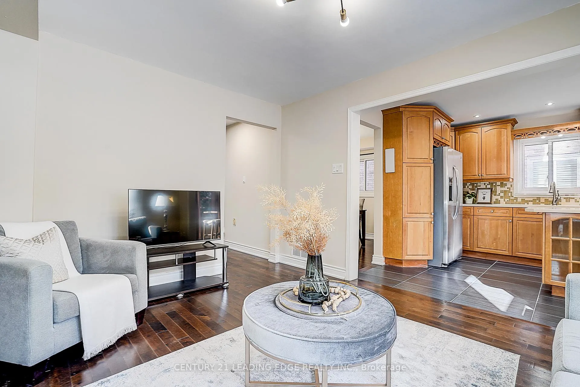 Photo 17 of 88 Spragg Circle, Markham, Markham Village — HOMEH
