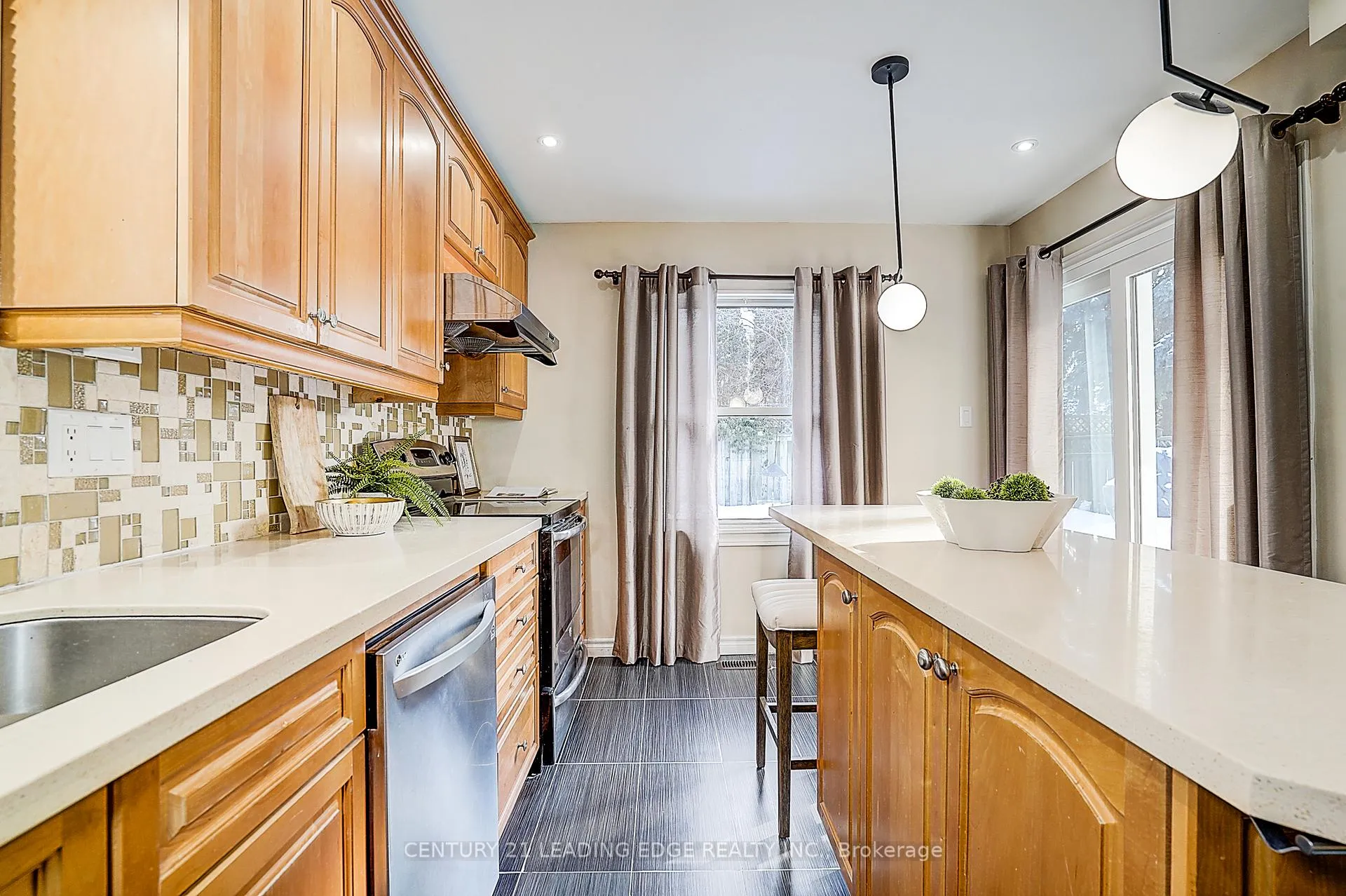 Photo 28 of 88 Spragg Circle, Markham, Markham Village — HOMEH