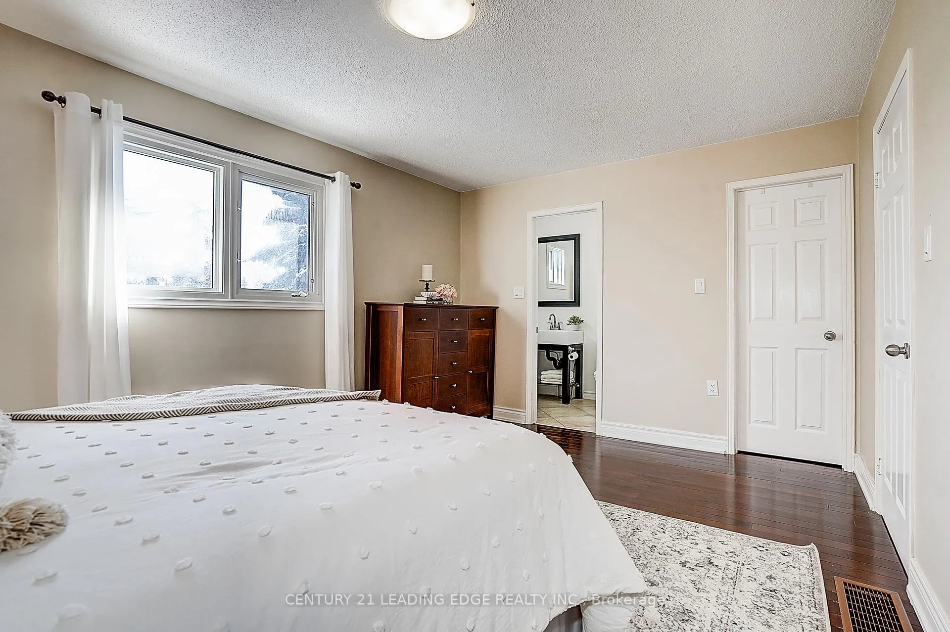 Photo 33 of 88 Spragg Circle, Markham, Markham Village — HOMEH