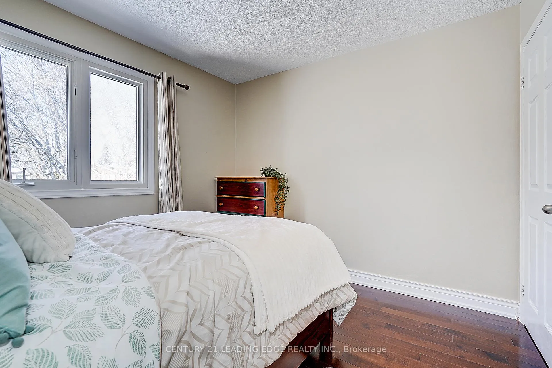 Photo 40 of 88 Spragg Circle, Markham, Markham Village — HOMEH