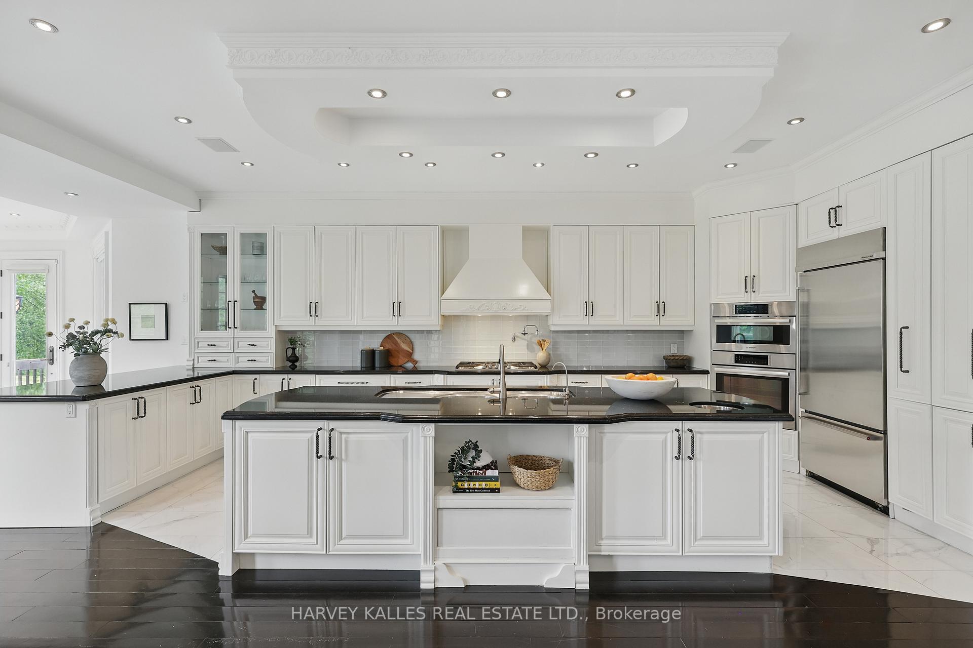Photo 14 of 443 Dearbourne Avenue, King, King City — HOMEH